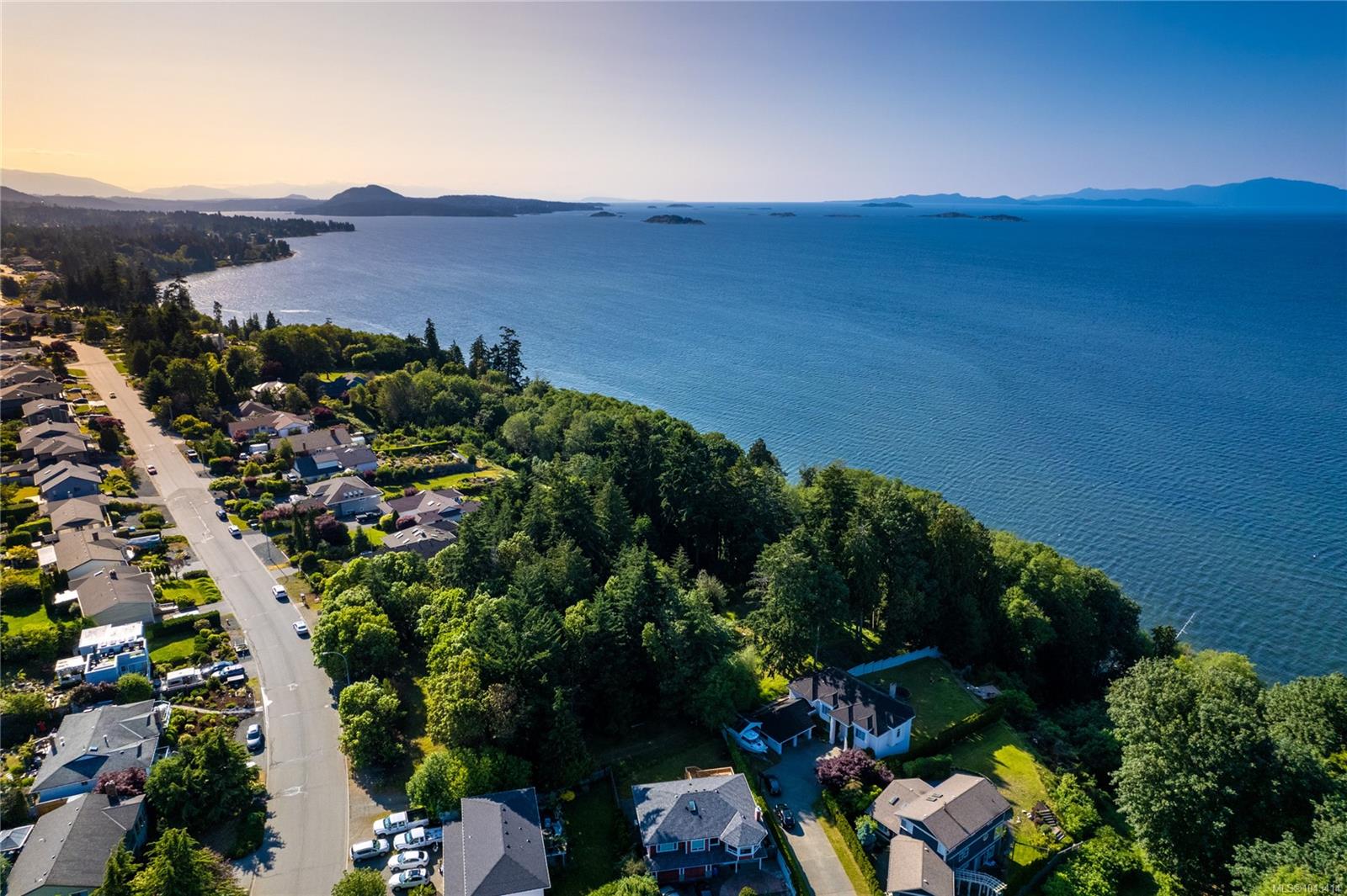 6208 Icarus Dr