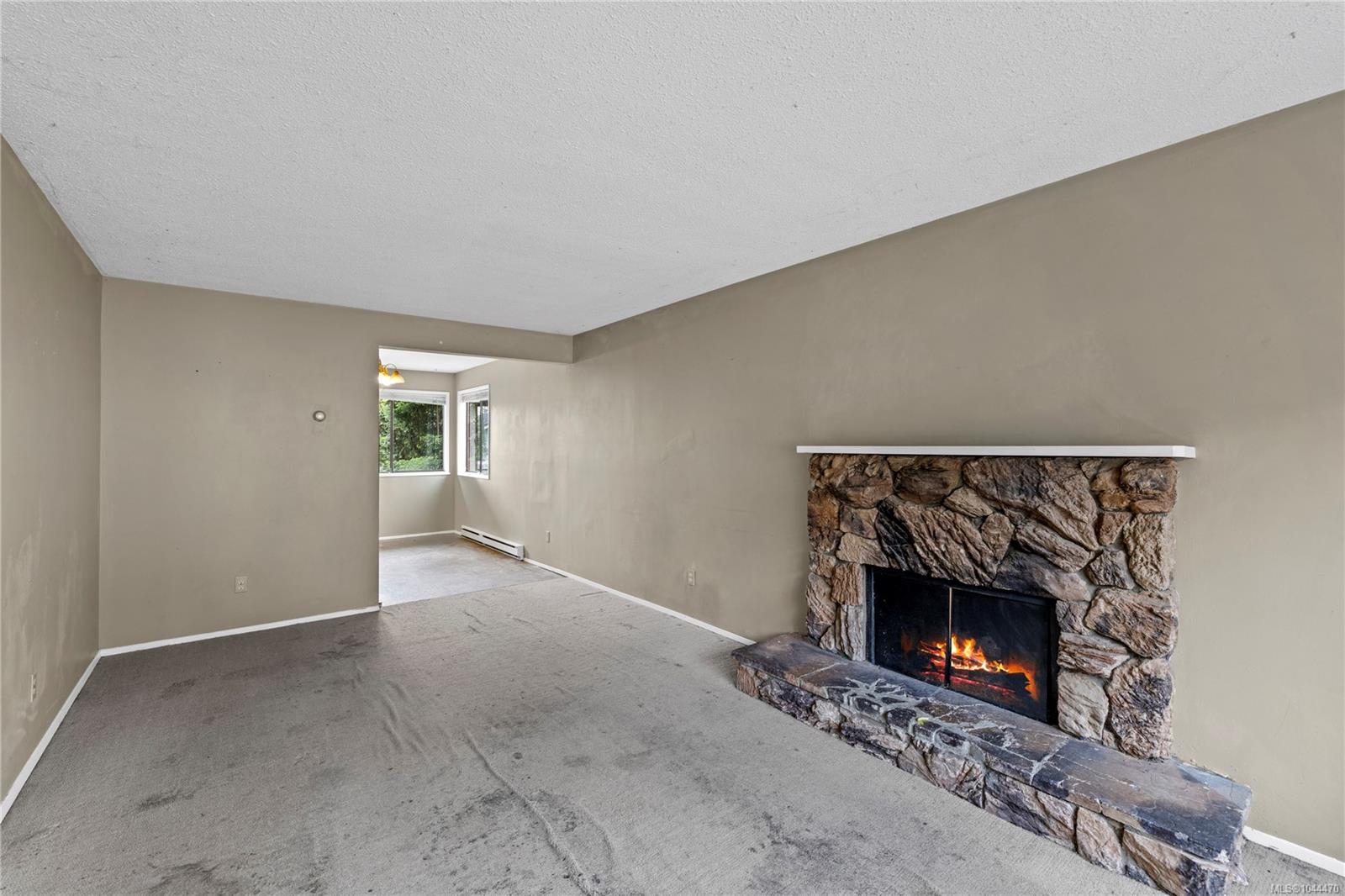 826 Holly Hill Rd
