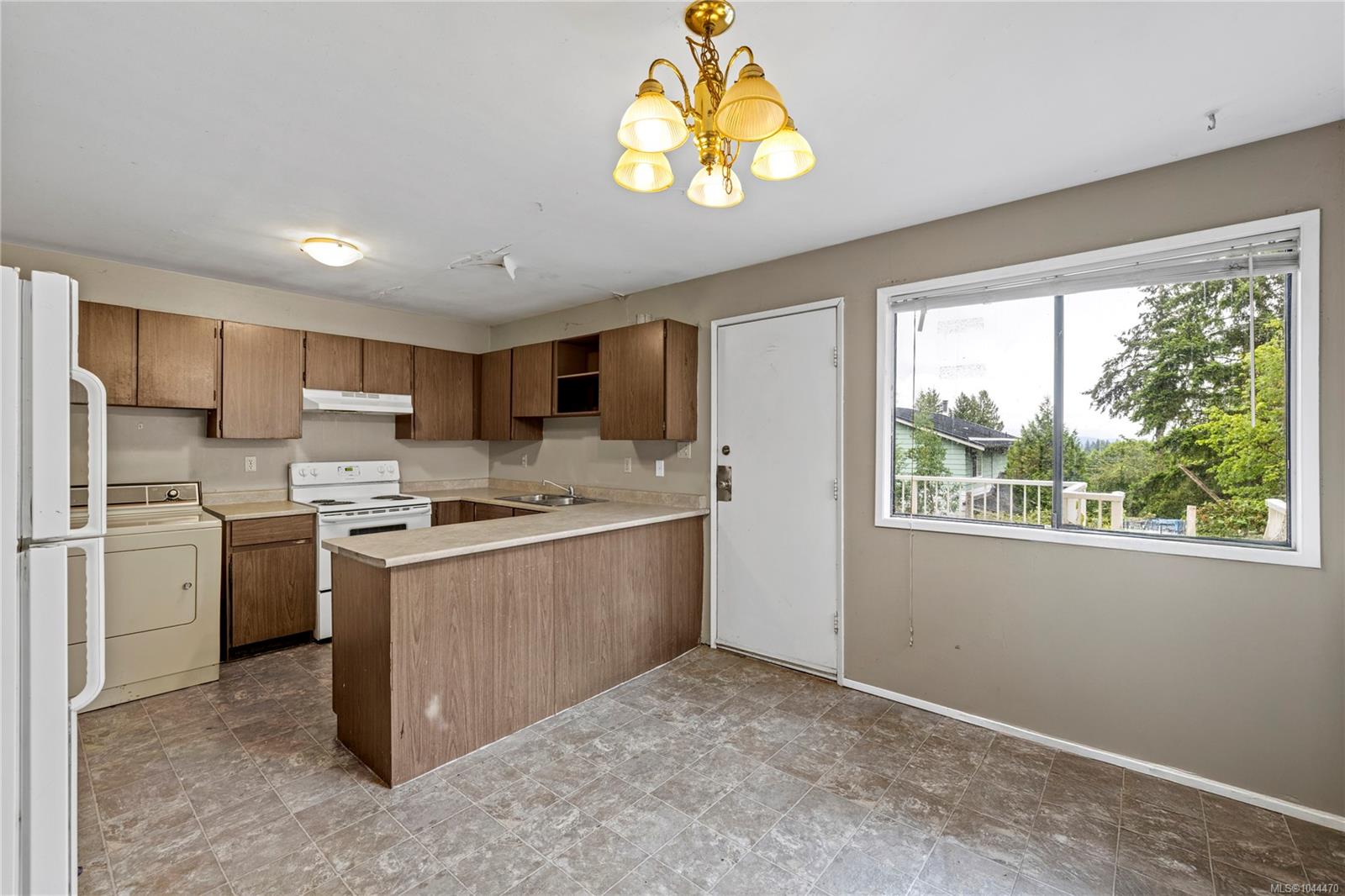 826 Holly Hill Rd