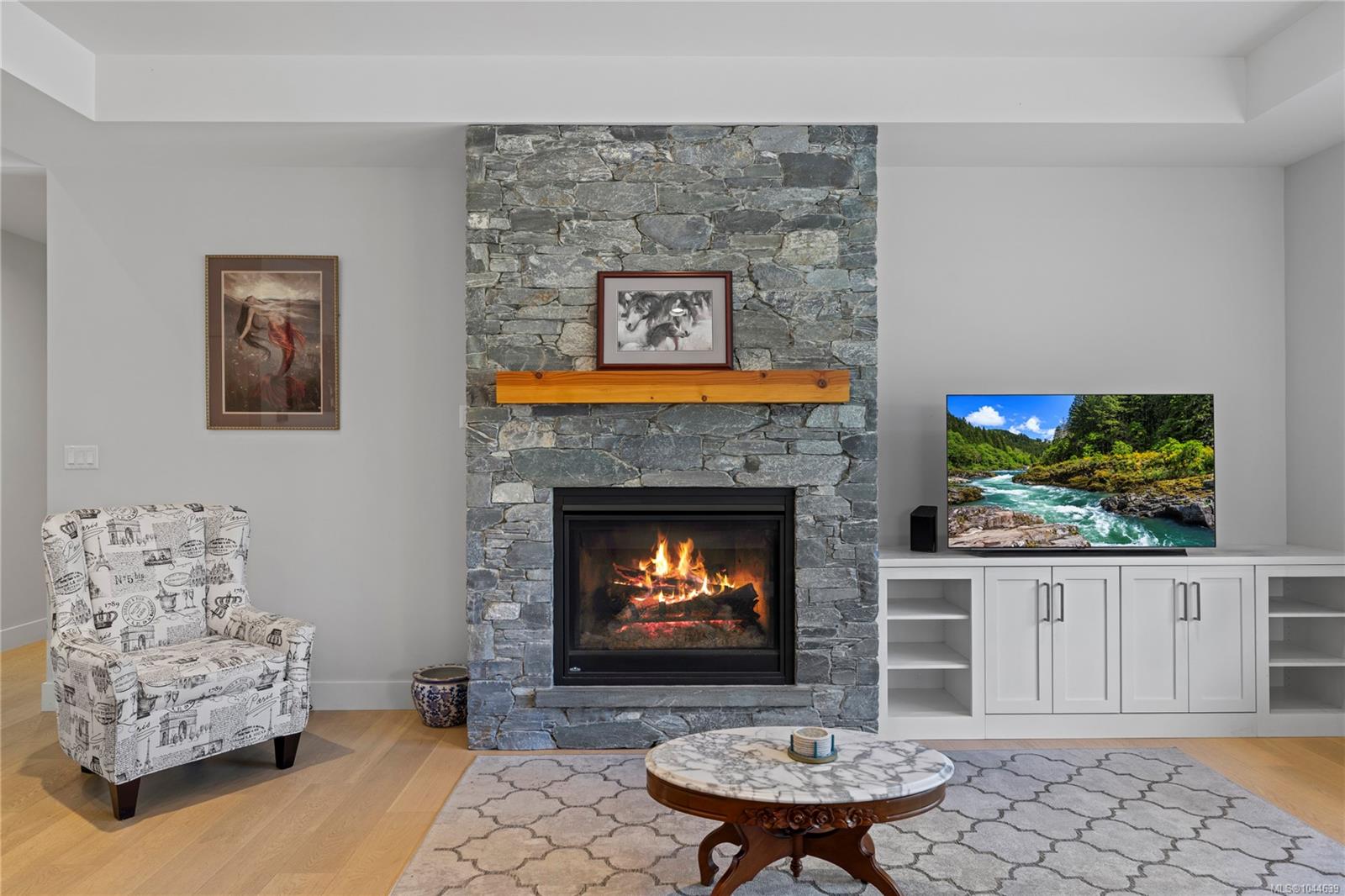 1312 Langara Dr