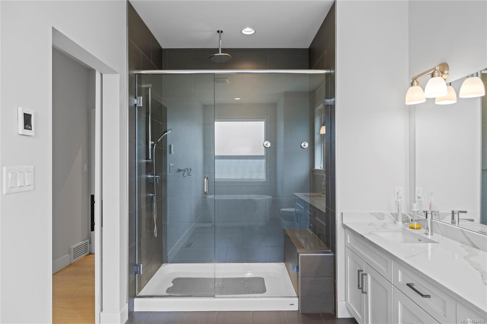 1312 Langara Dr
