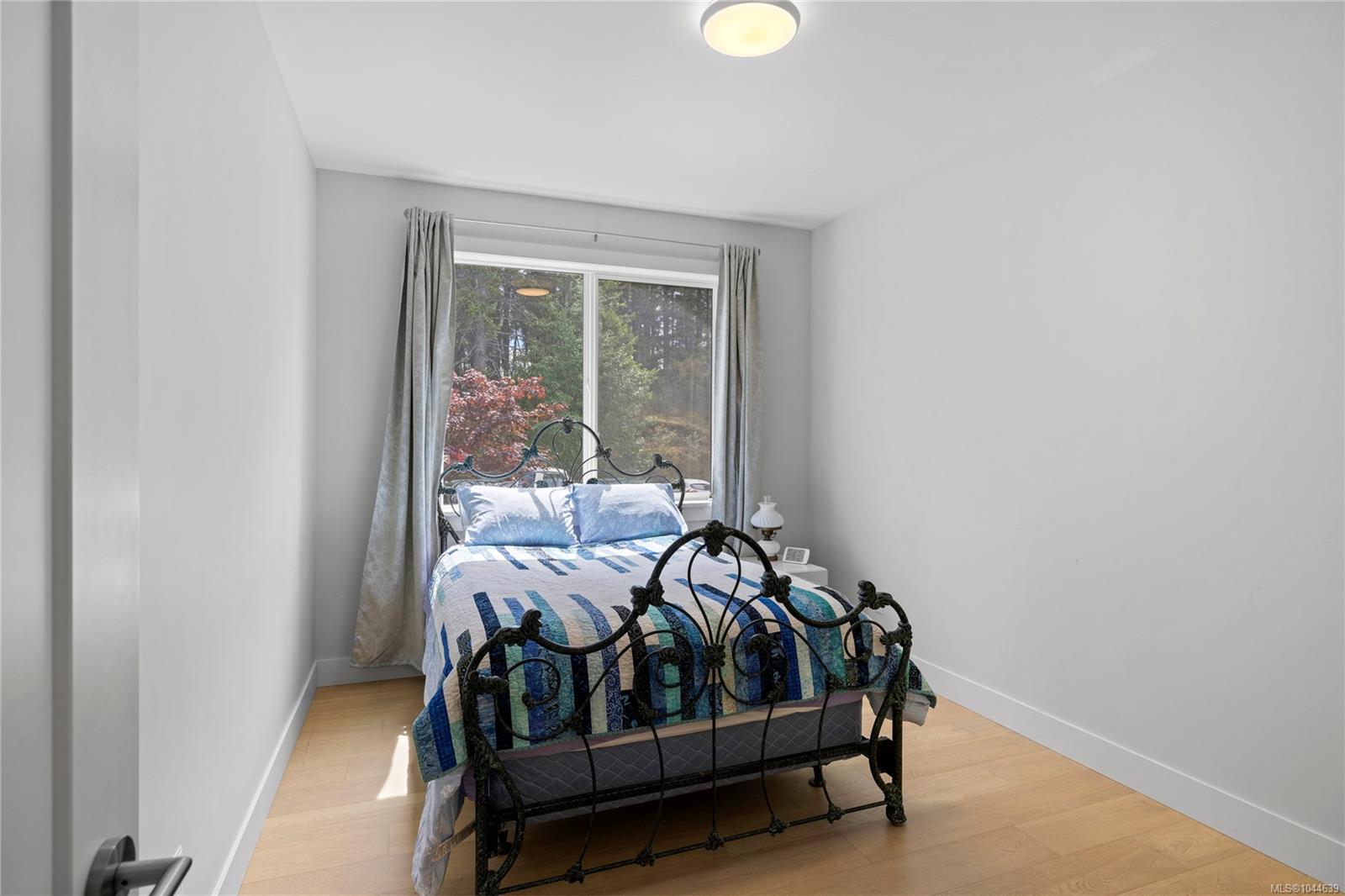 1312 Langara Dr