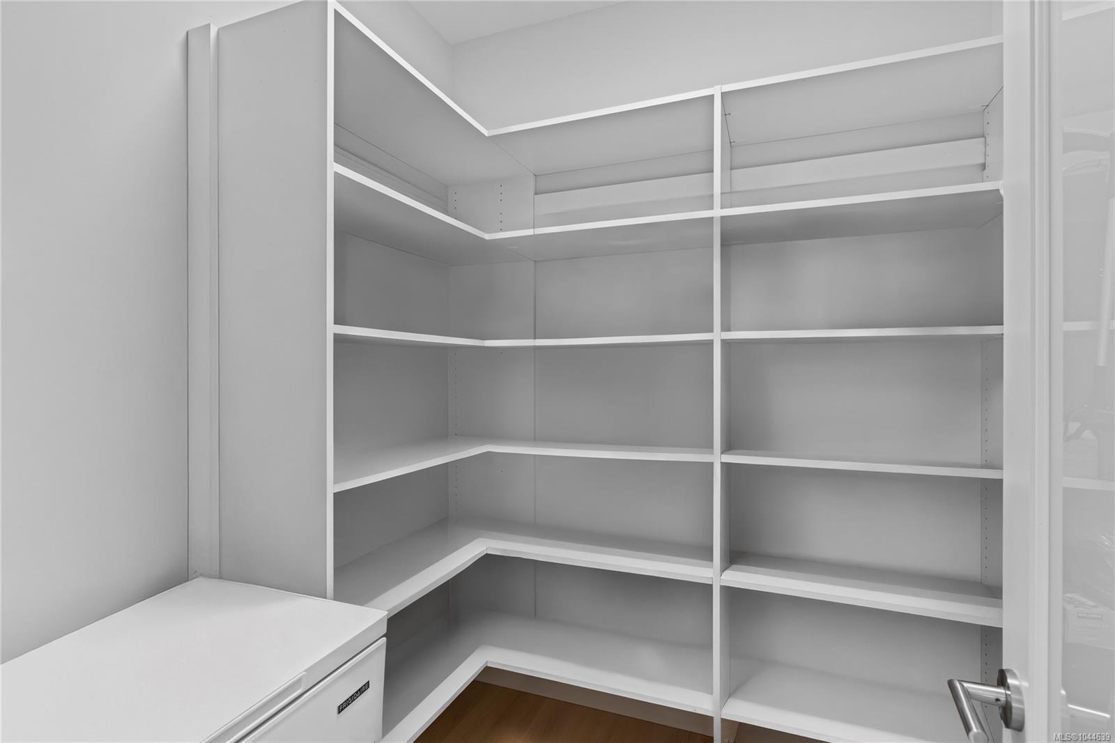 1312 Langara Dr