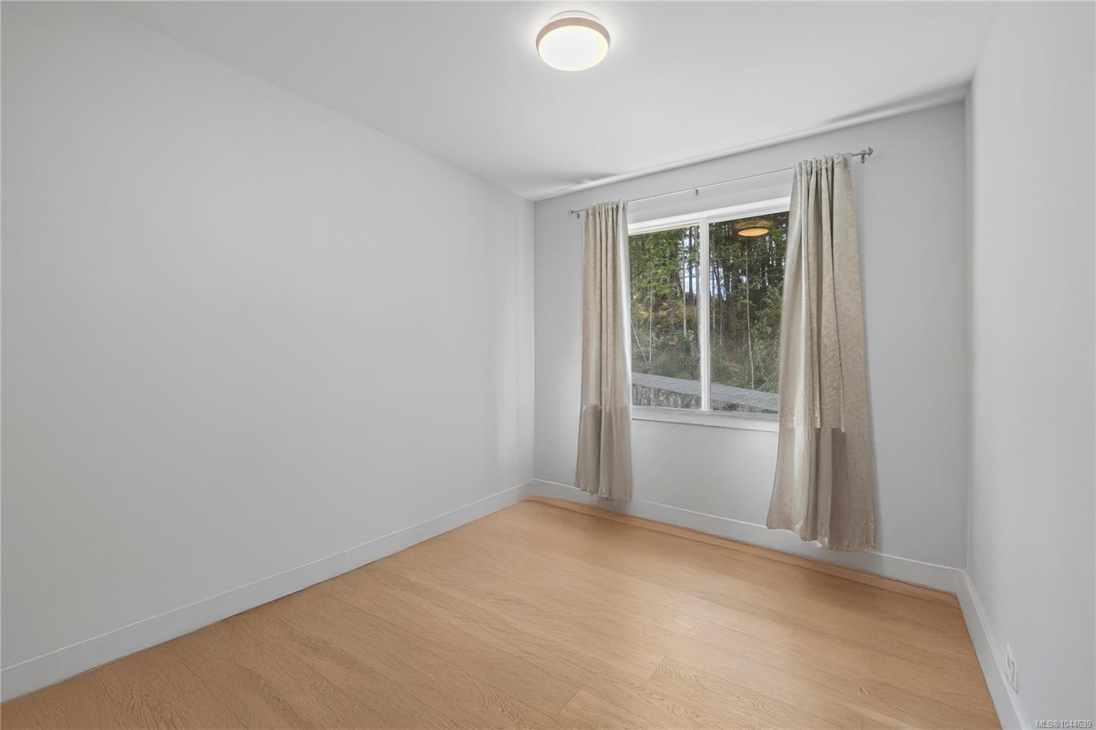 1312 Langara Dr