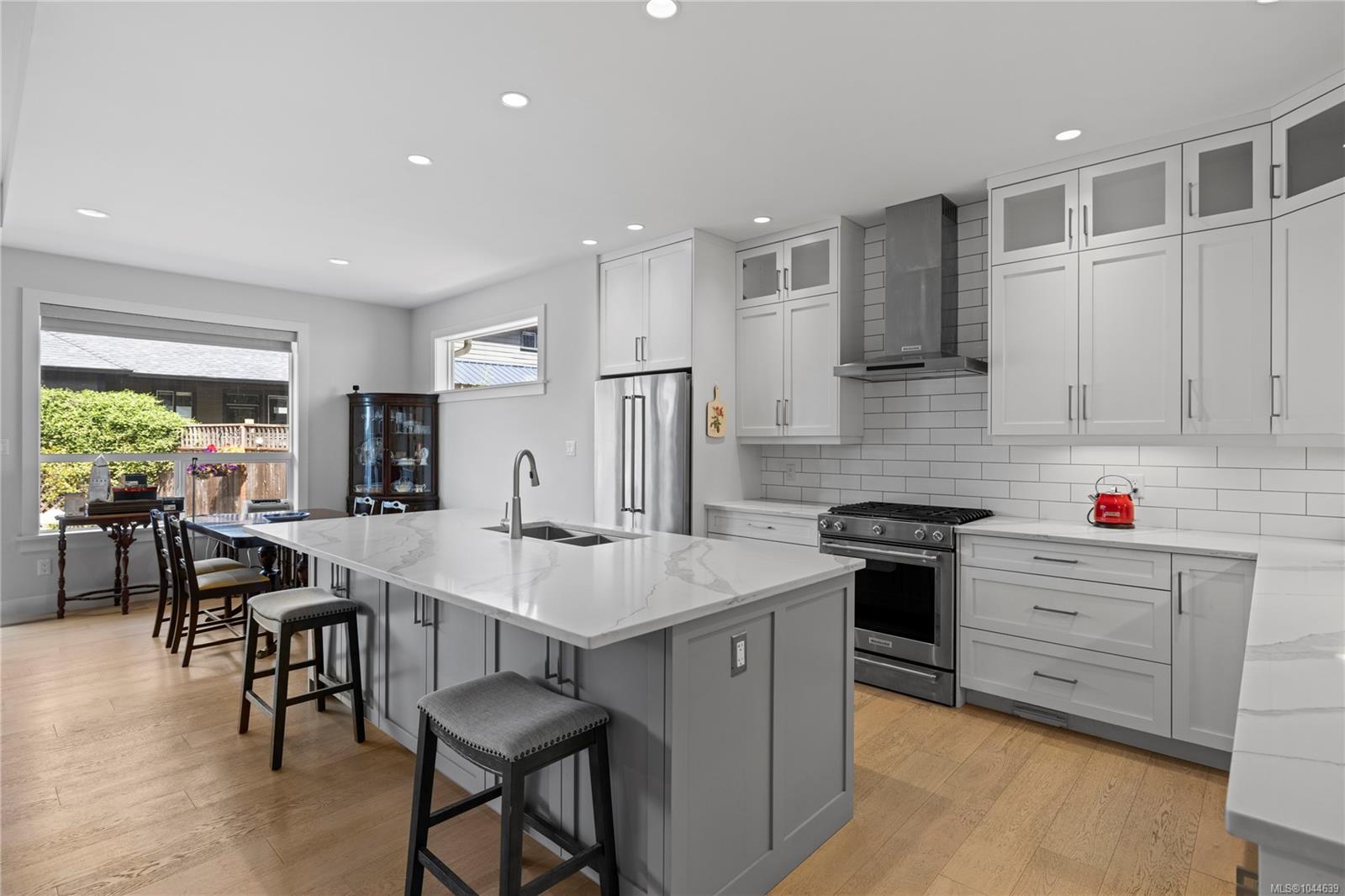 1312 Langara Dr