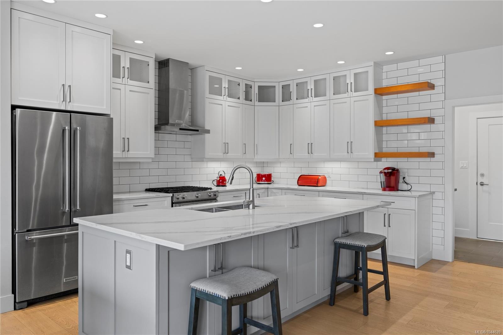 1312 Langara Dr