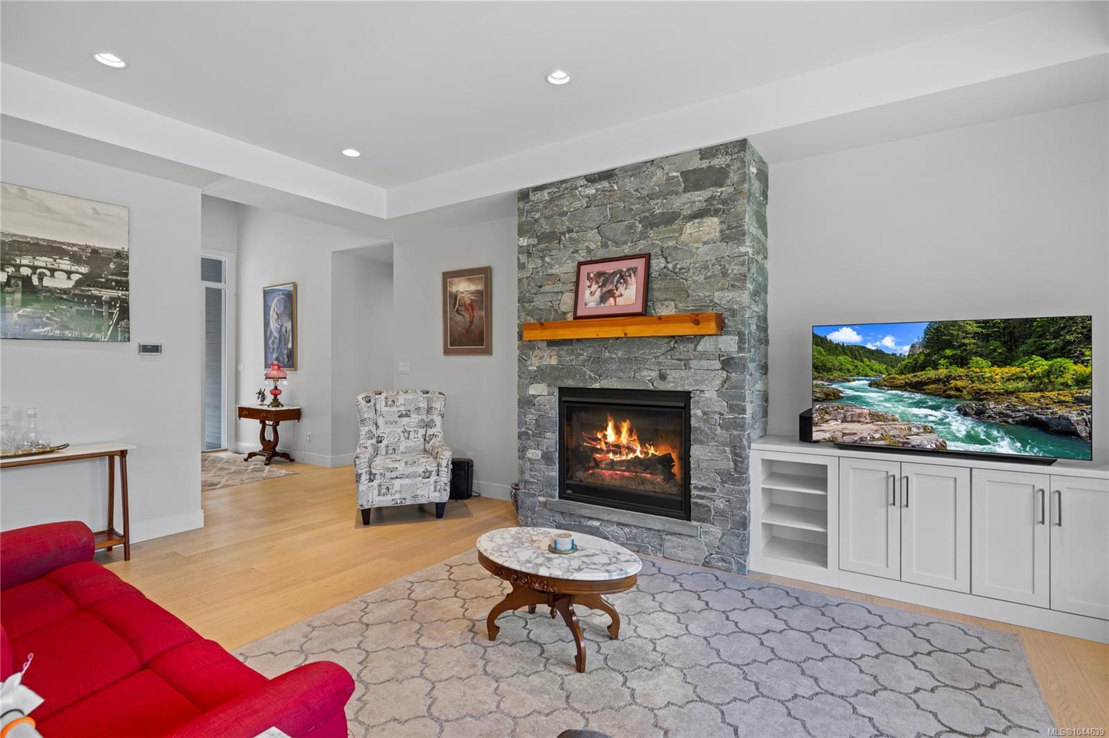 1312 Langara Dr