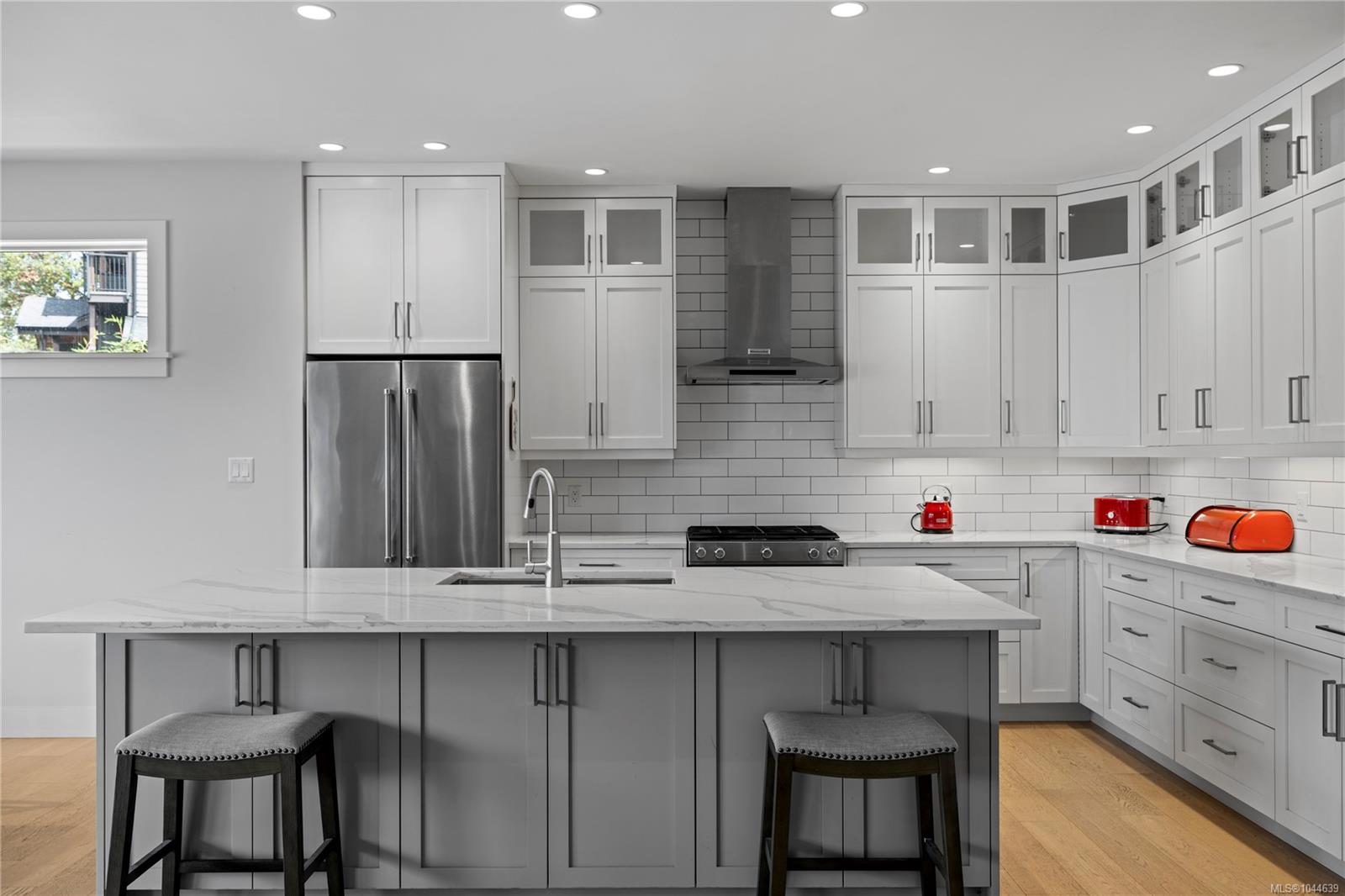 1312 Langara Dr