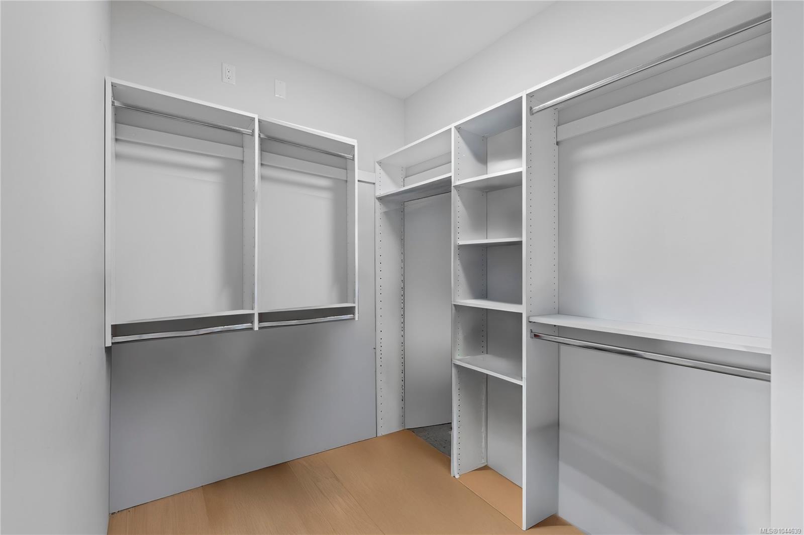 1312 Langara Dr