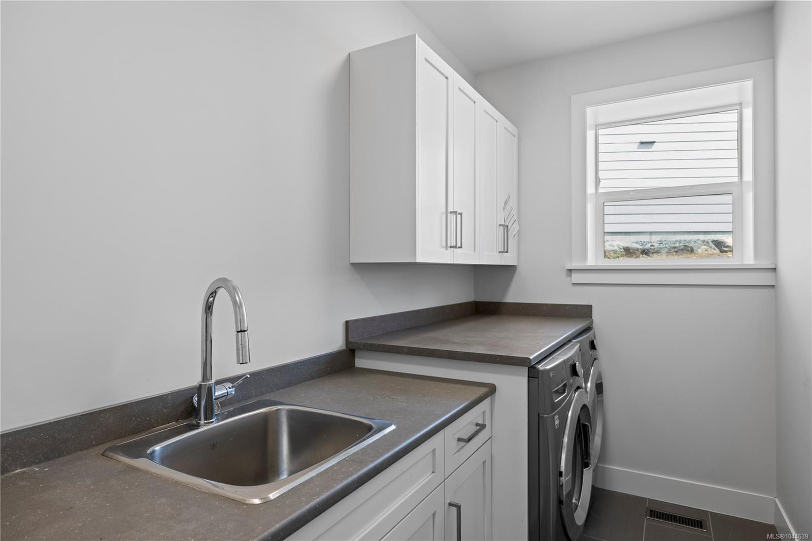 1312 Langara Dr
