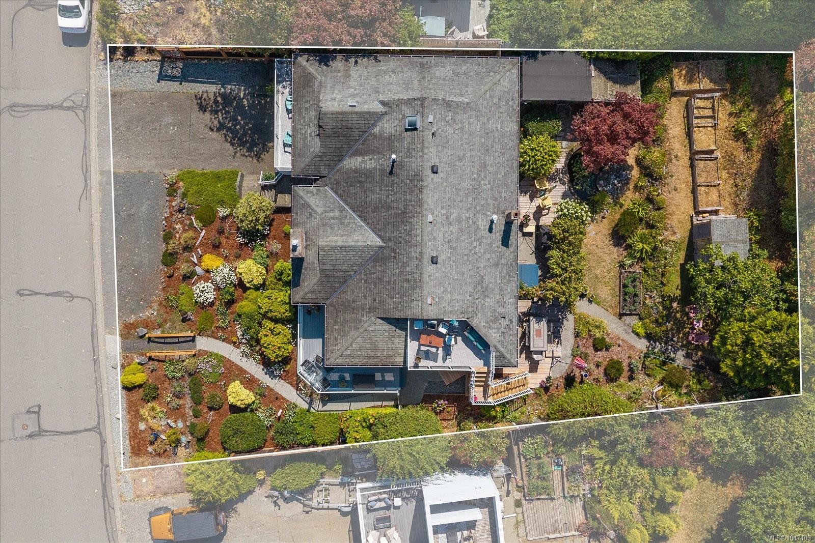 6223 Icarus Dr