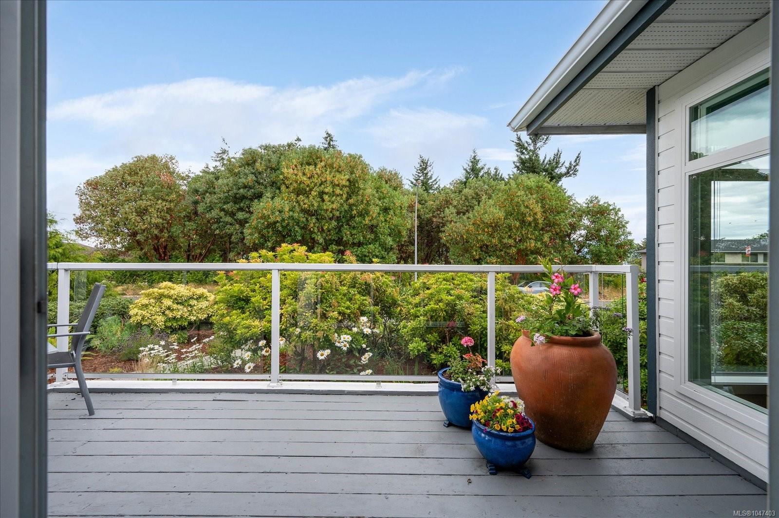 6223 Icarus Dr