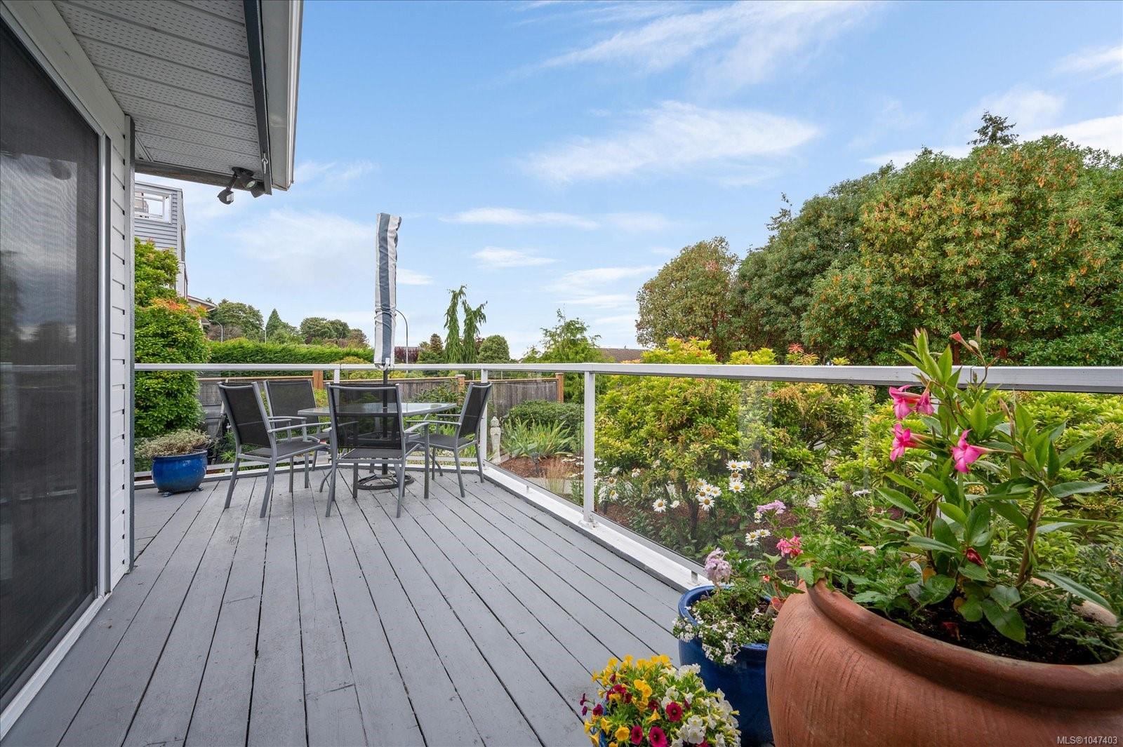 6223 Icarus Dr