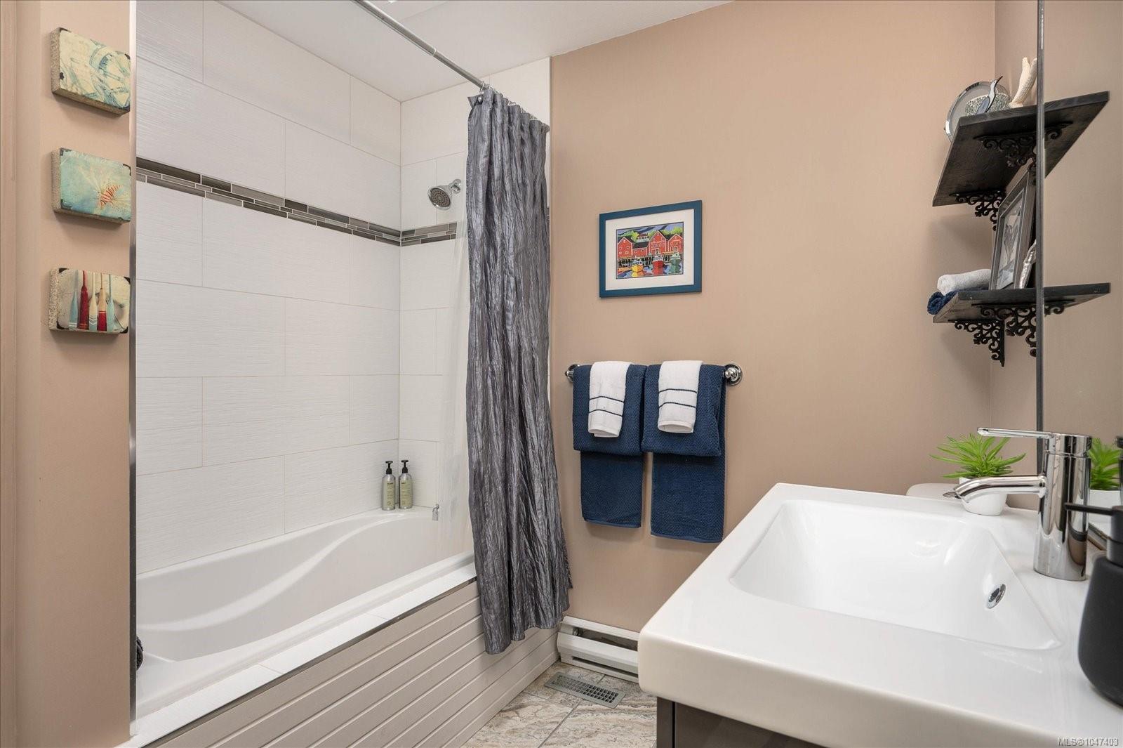 6223 Icarus Dr