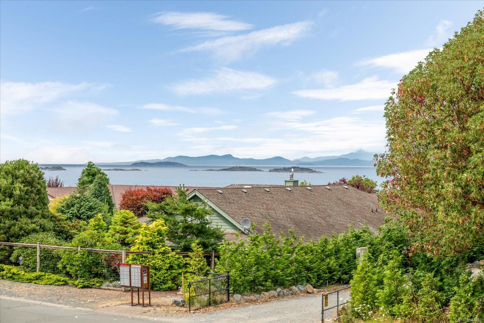 6223 Icarus Dr