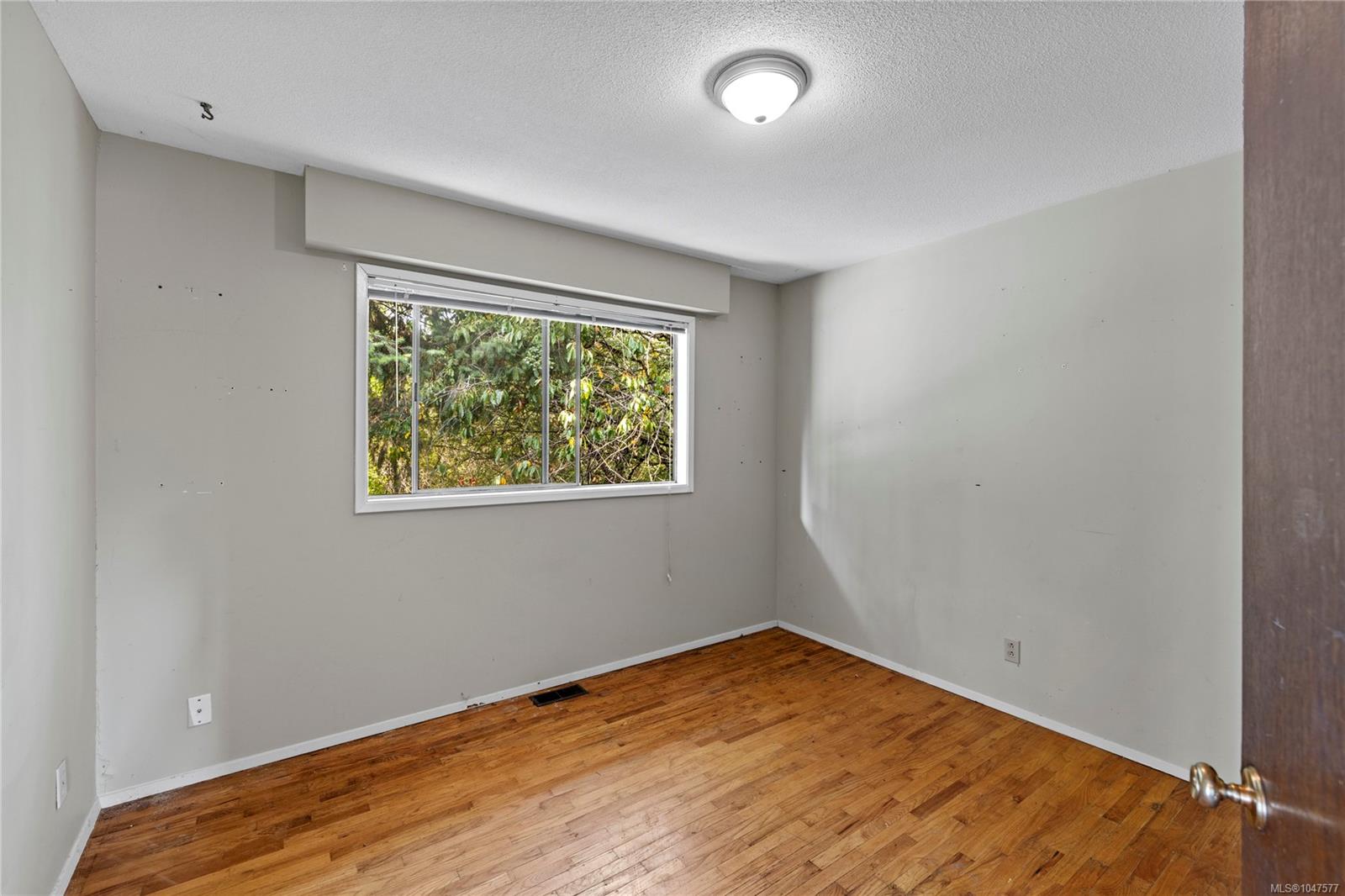 833 Jordon Ave