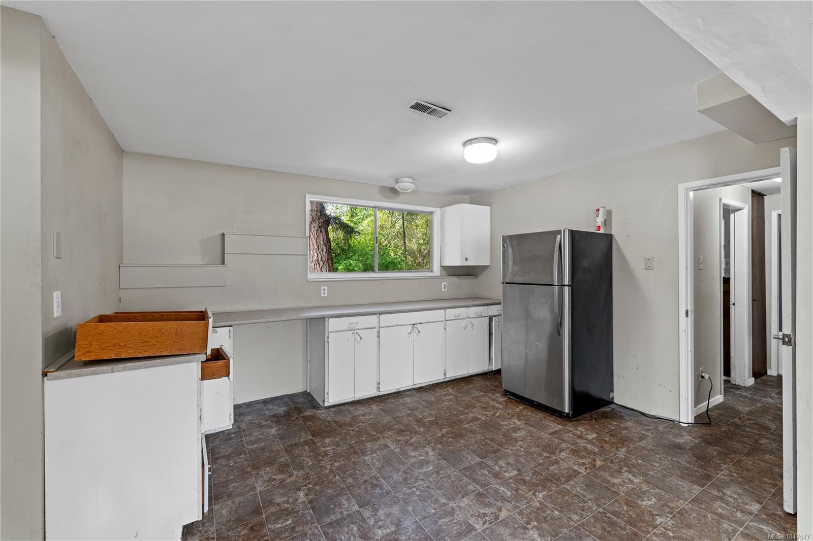 833 Jordon Ave
