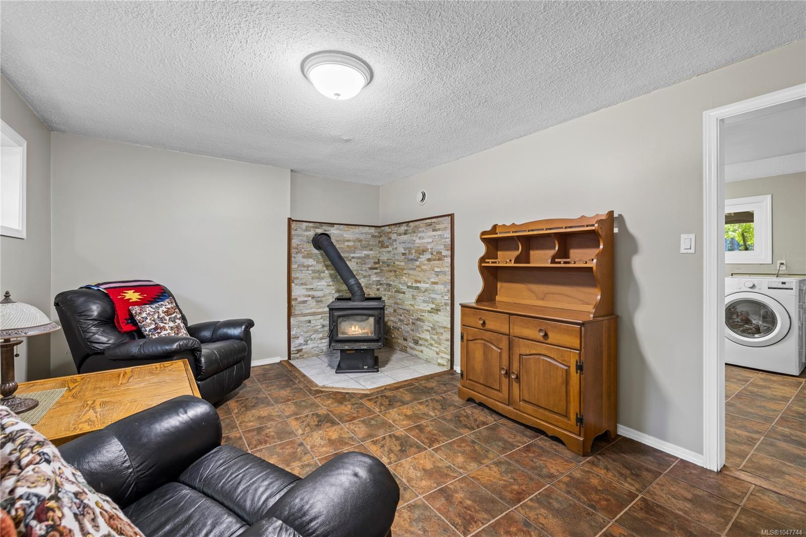 2301 Jingle Pot Rd