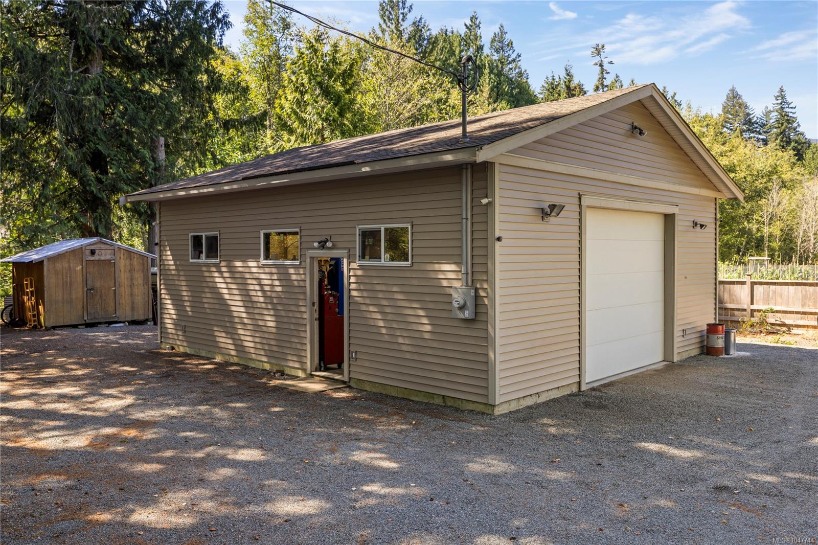 2301 Jingle Pot Rd