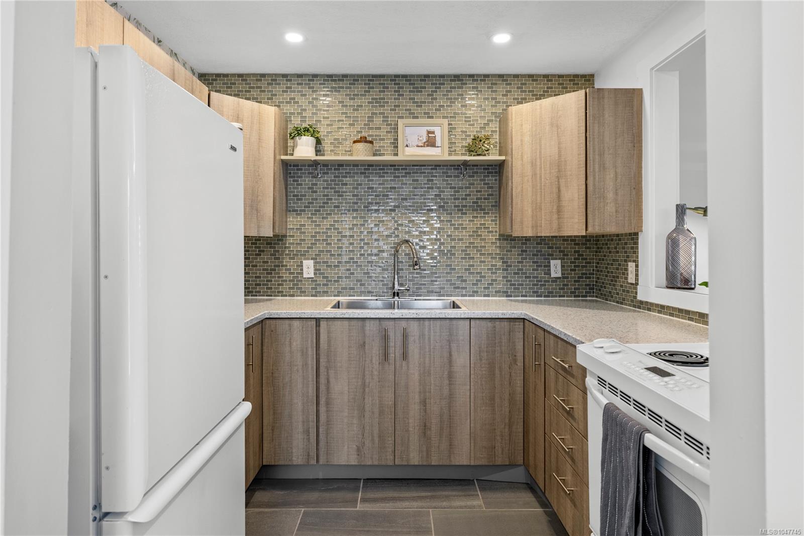 1623 Caspers Way #9