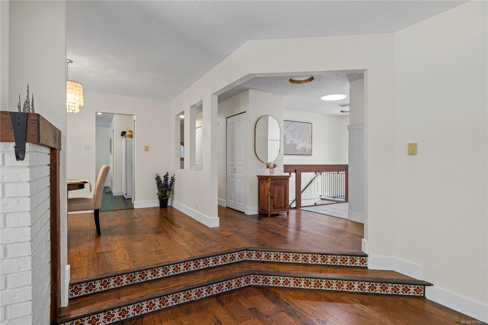 3557 Fairview Dr
