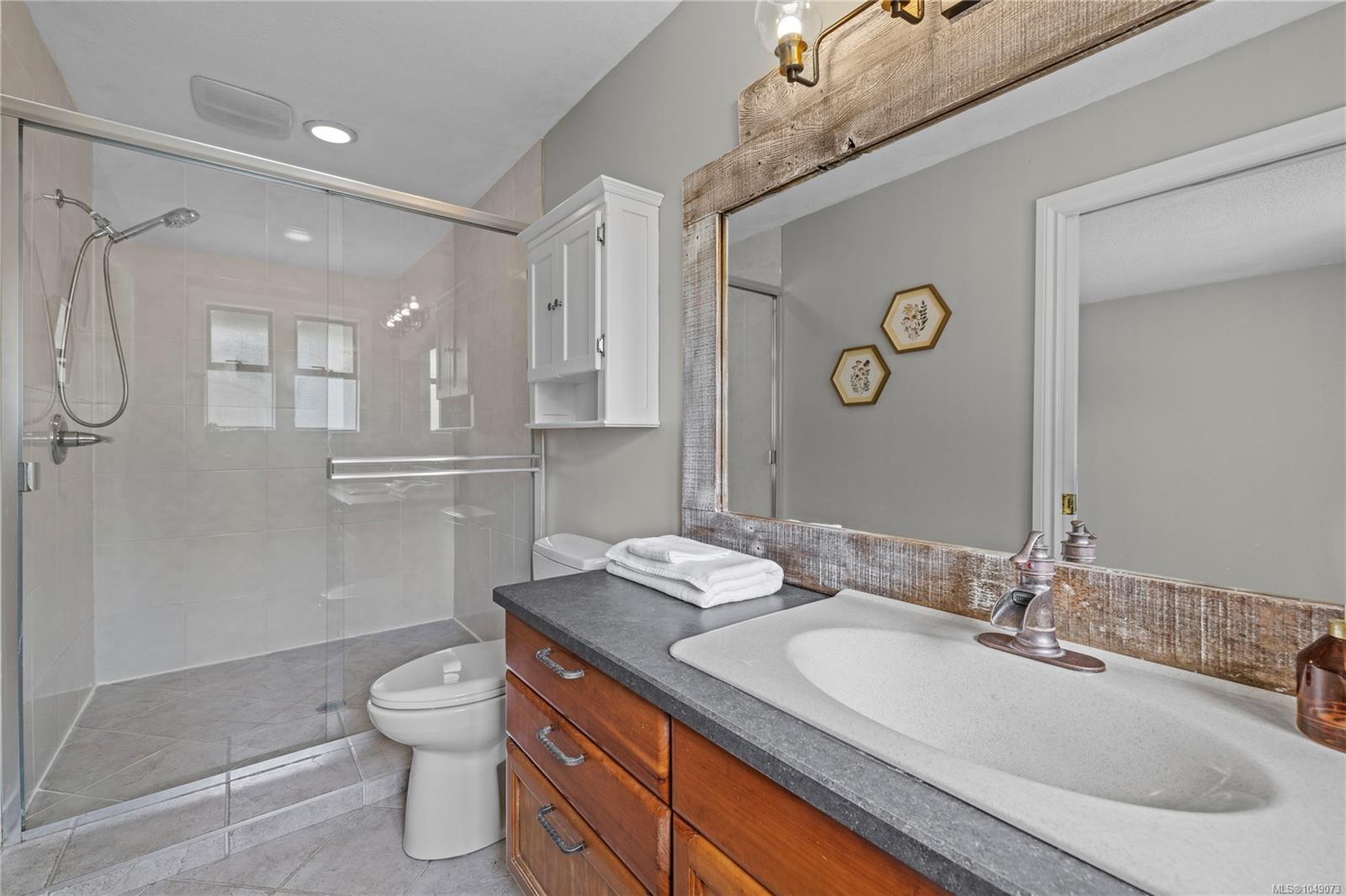 3557 Fairview Dr