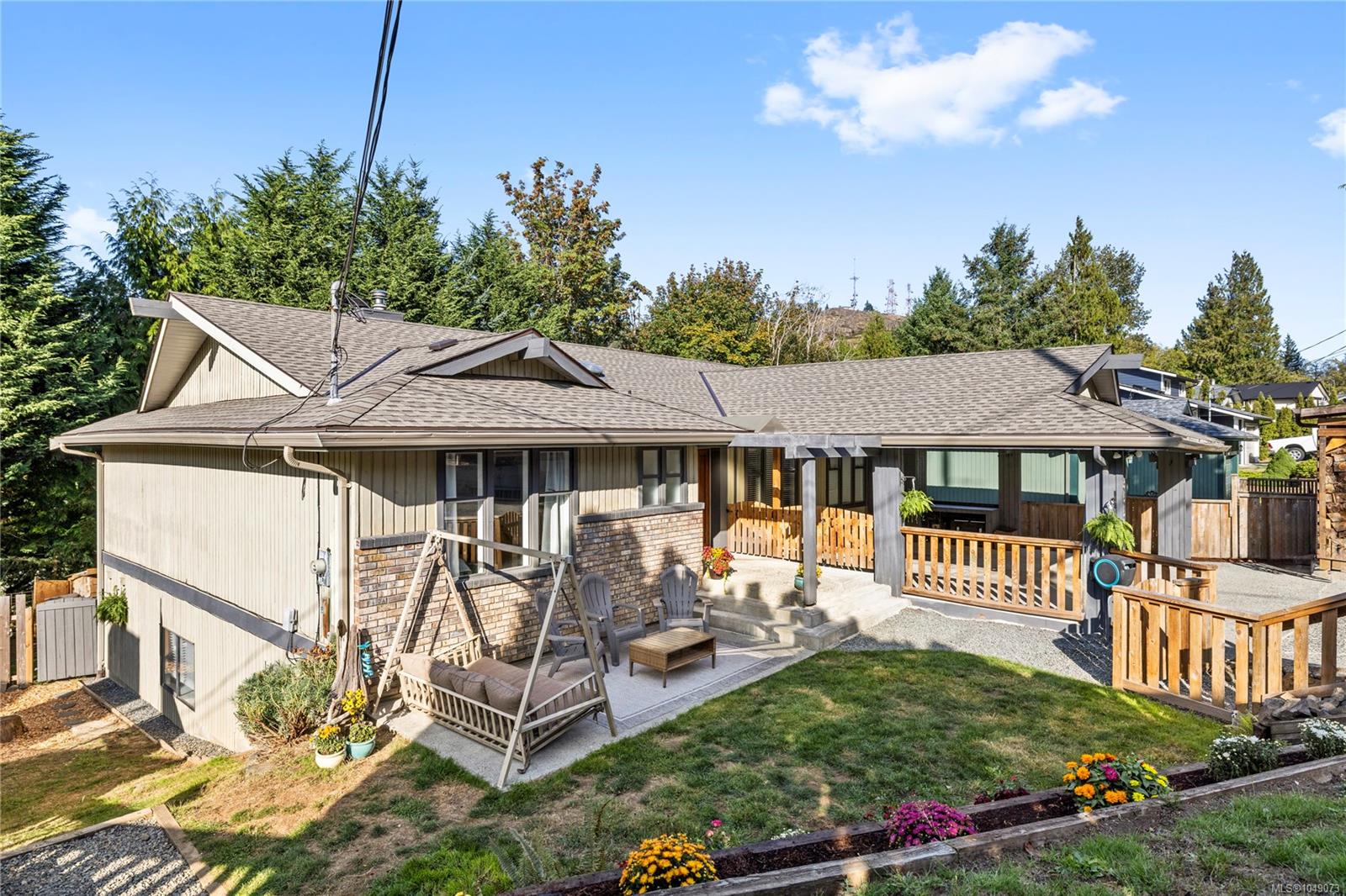 3557 Fairview Dr