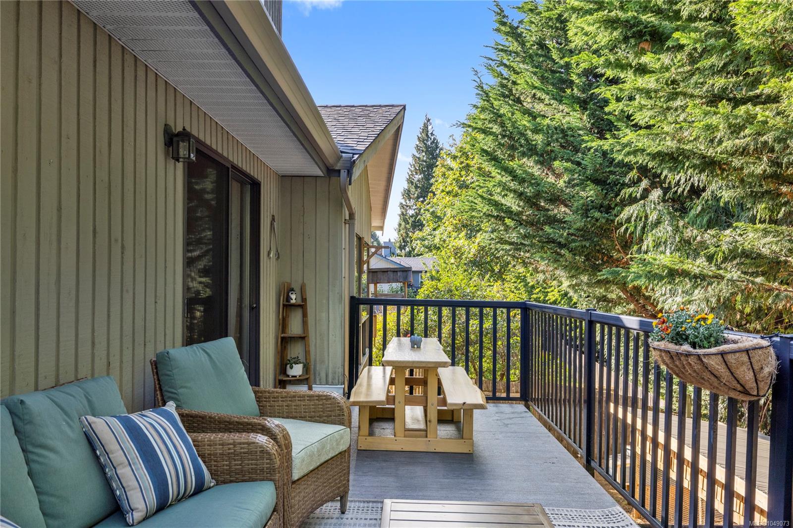 3557 Fairview Dr