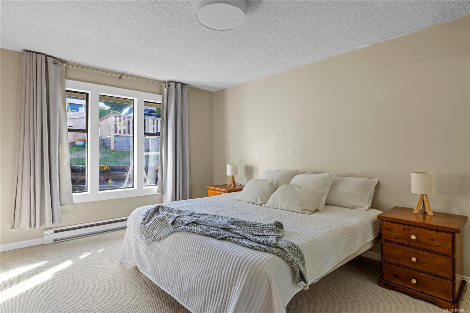 3557 Fairview Dr