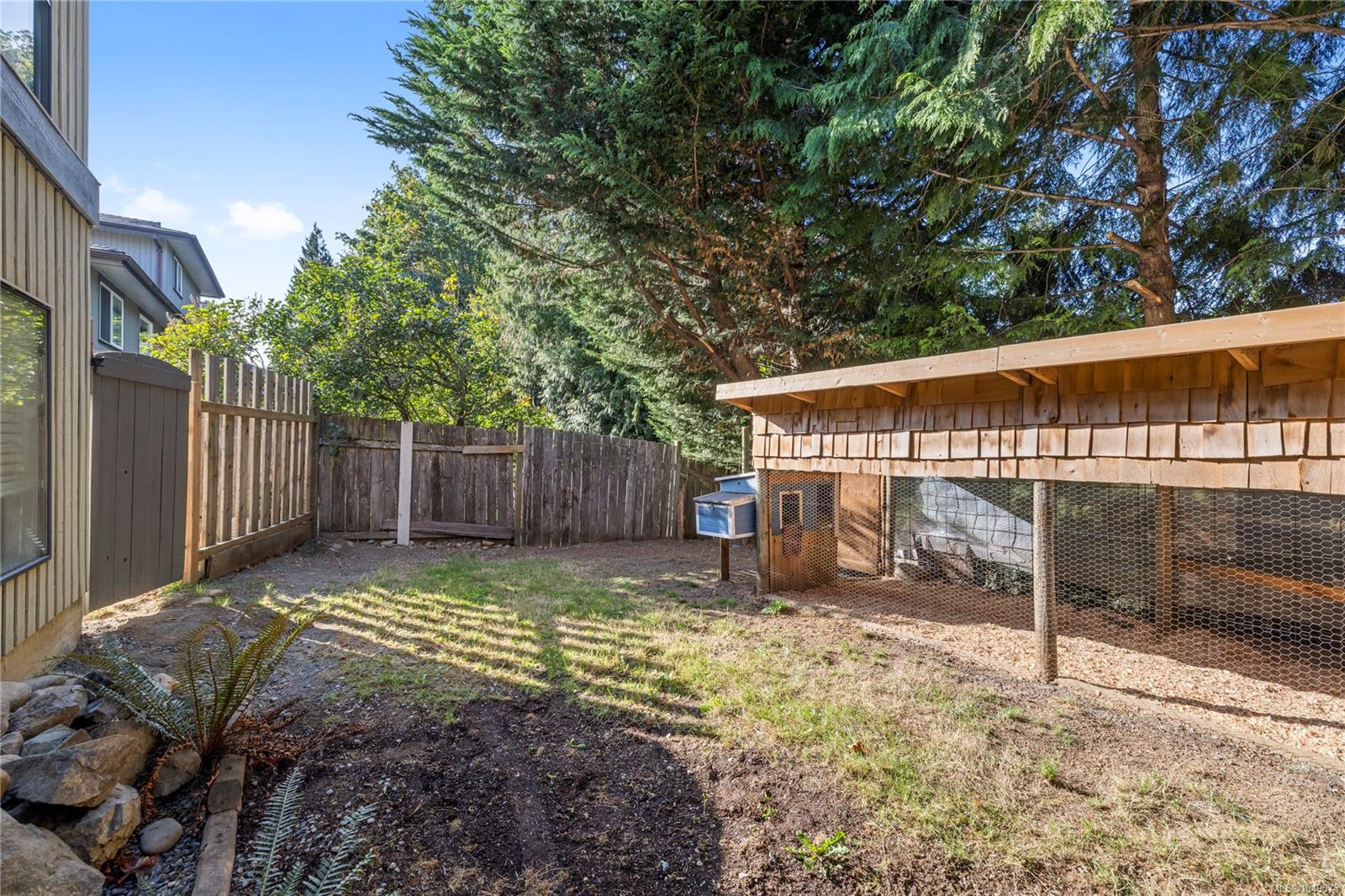 3557 Fairview Dr