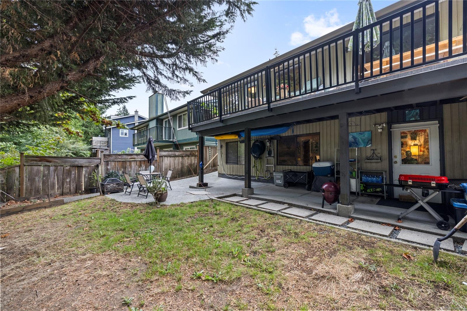 3557 Fairview Dr