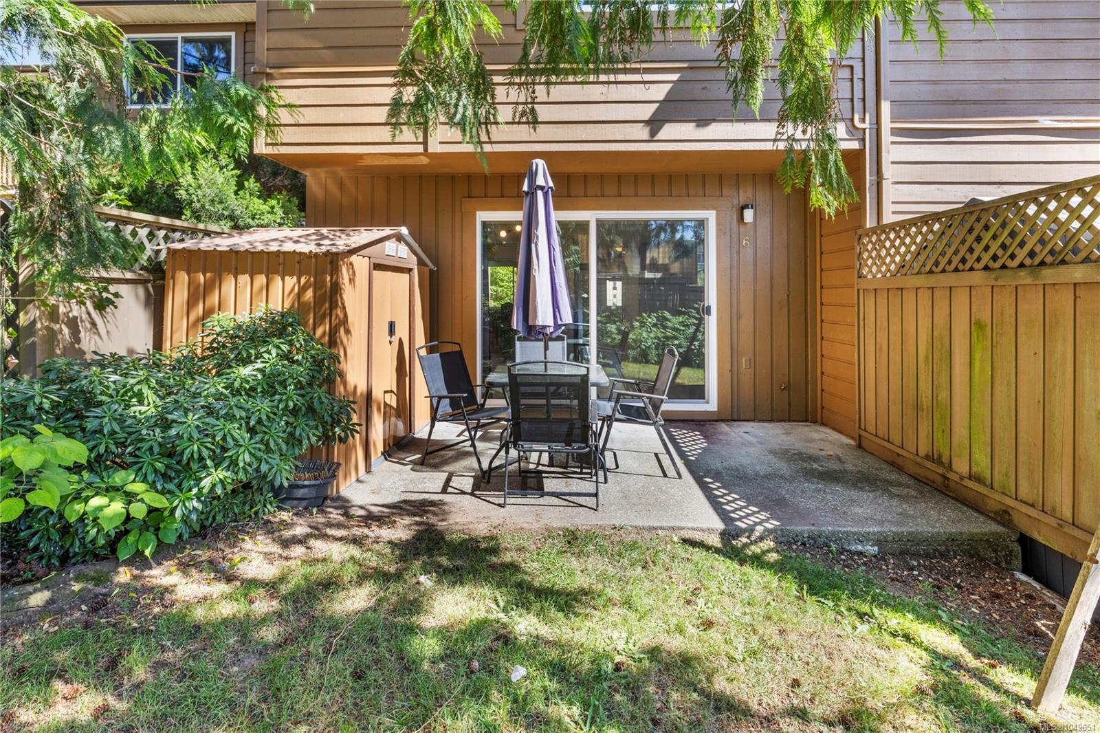 855 Howard Ave #6