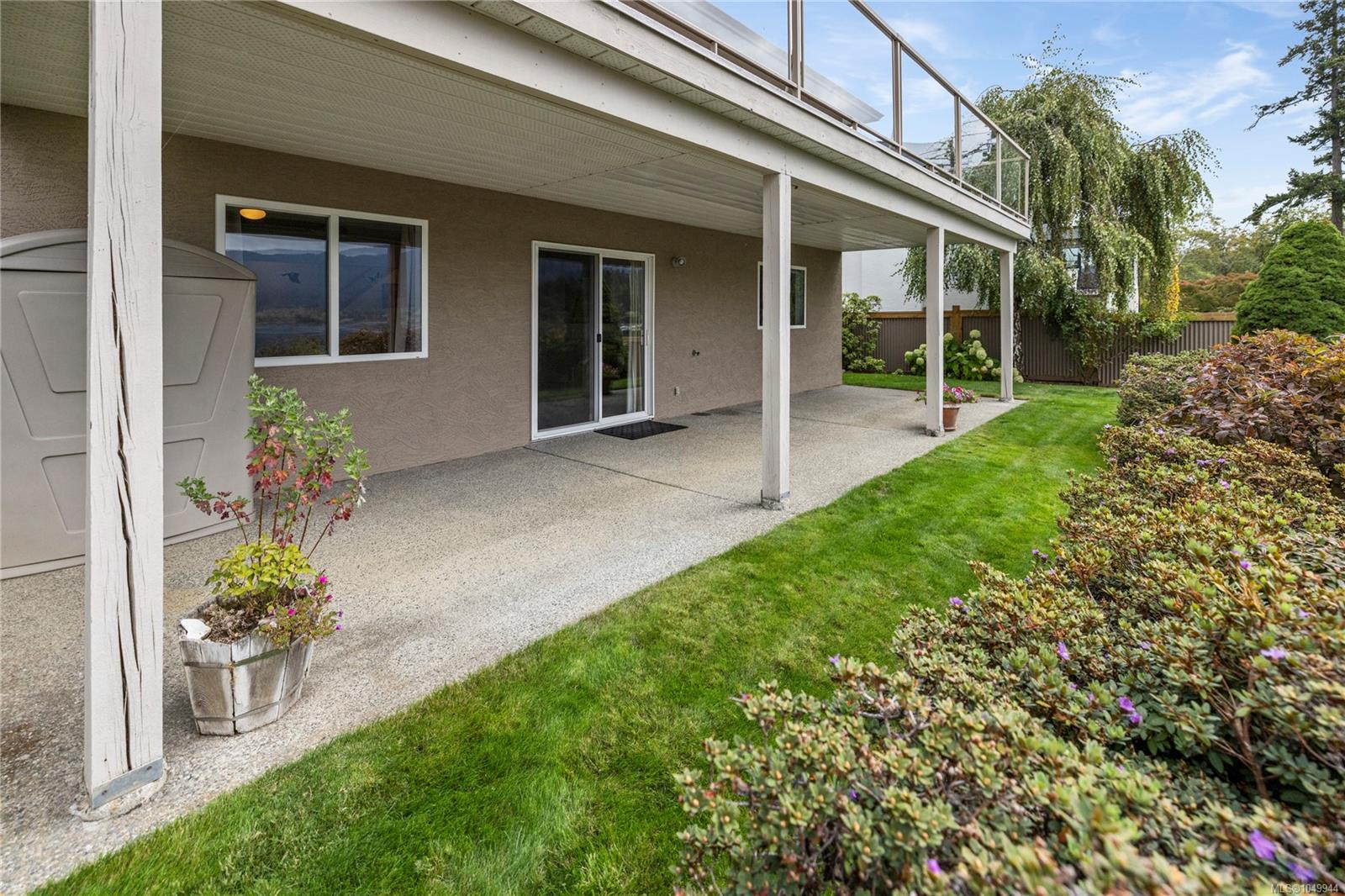 5749 Quarry Cres