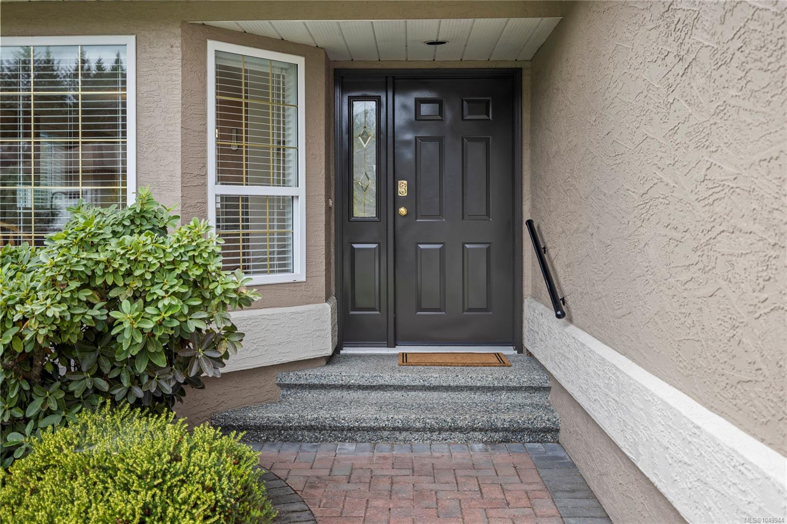 5749 Quarry Cres