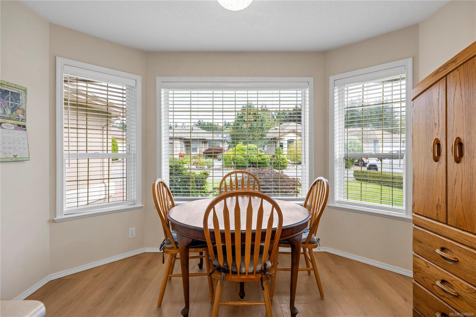 5749 Quarry Cres