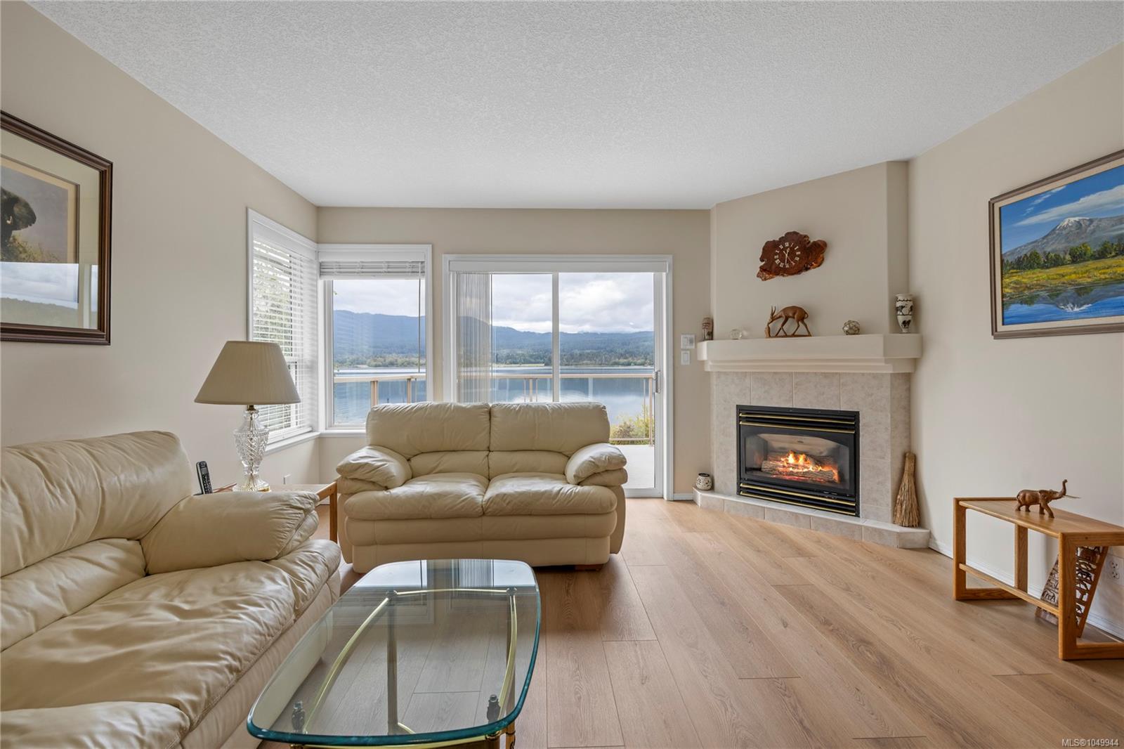 5749 Quarry Cres