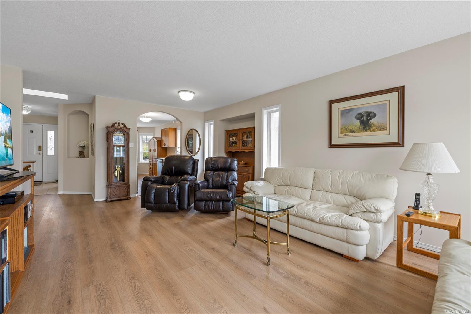 5749 Quarry Cres