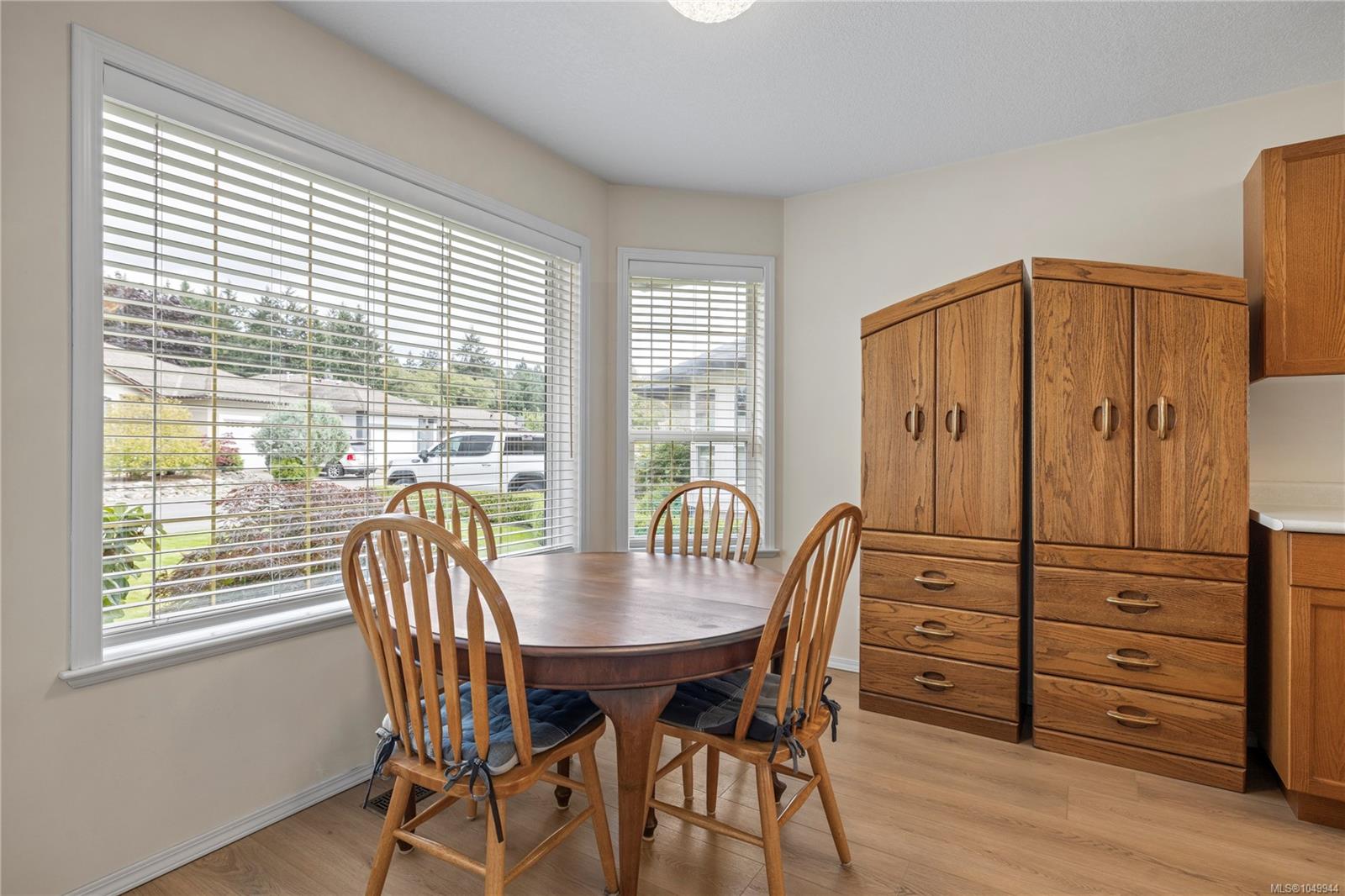 5749 Quarry Cres