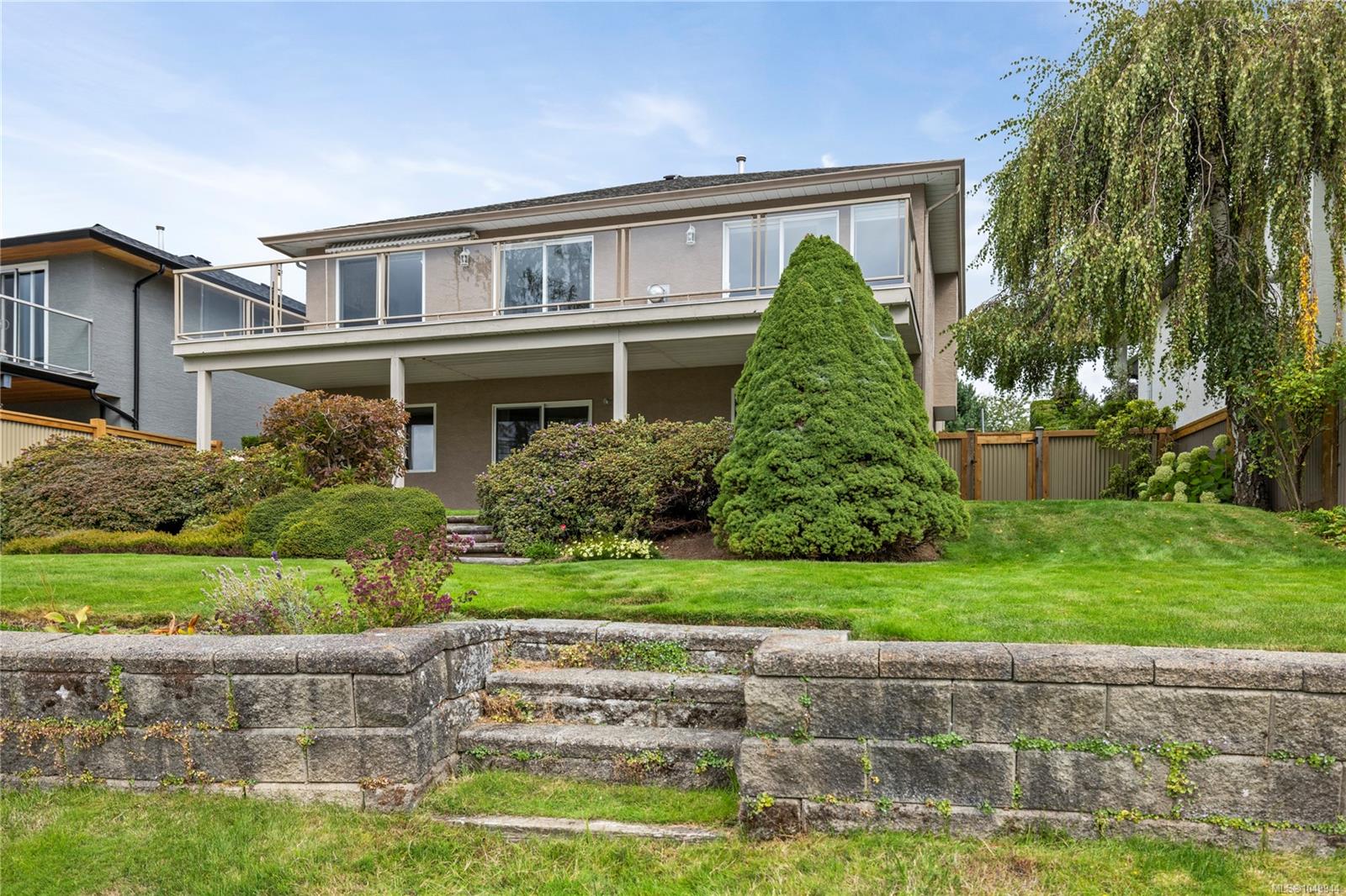 5749 Quarry Cres