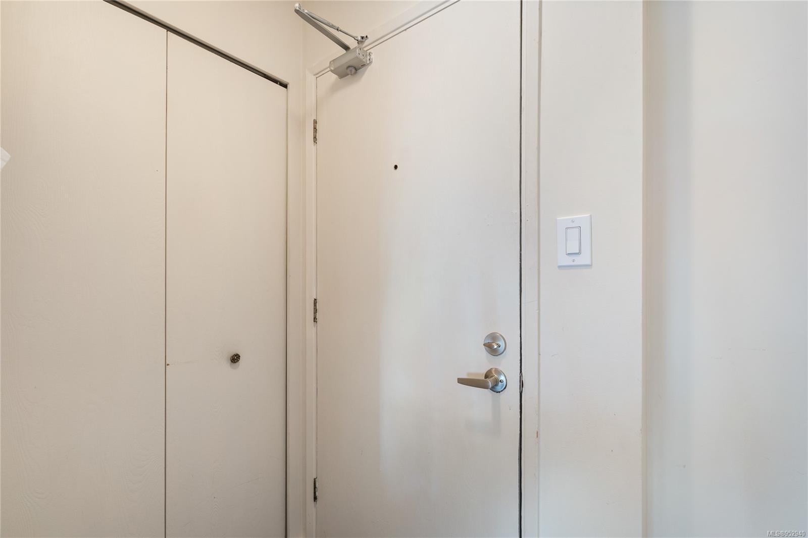 6231 Blueback Rd Unit: 205A
