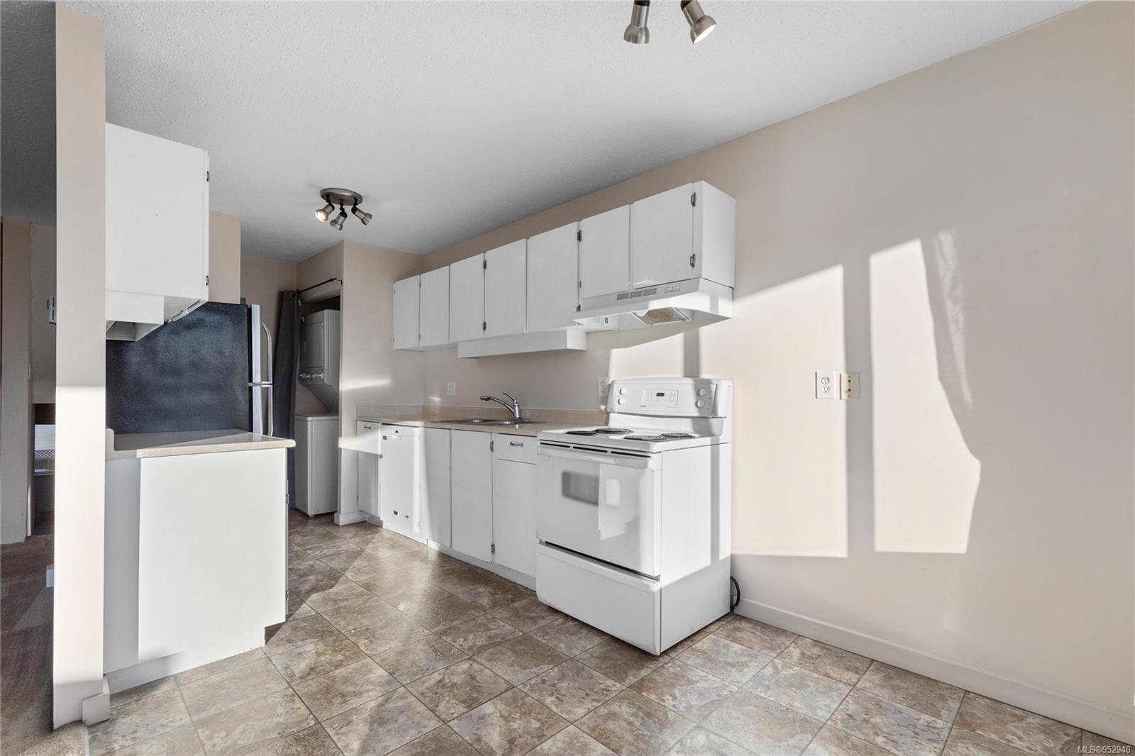 6231 Blueback Rd Unit: 205A