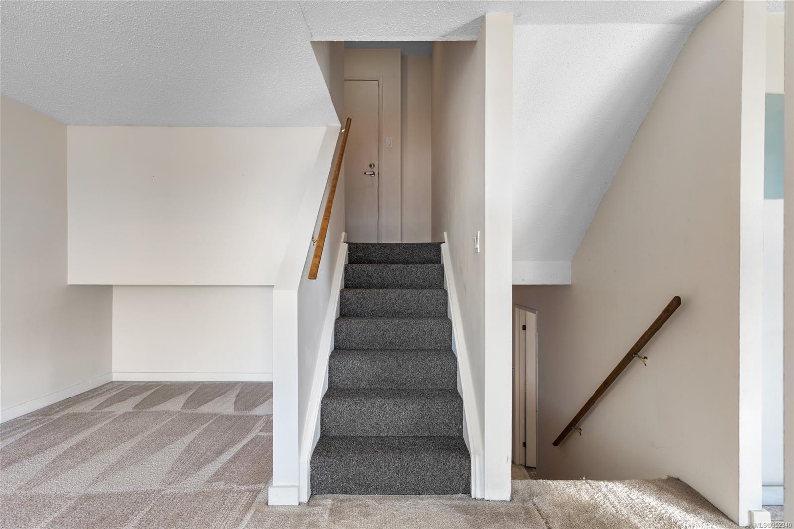6231 Blueback Rd Unit: 205A