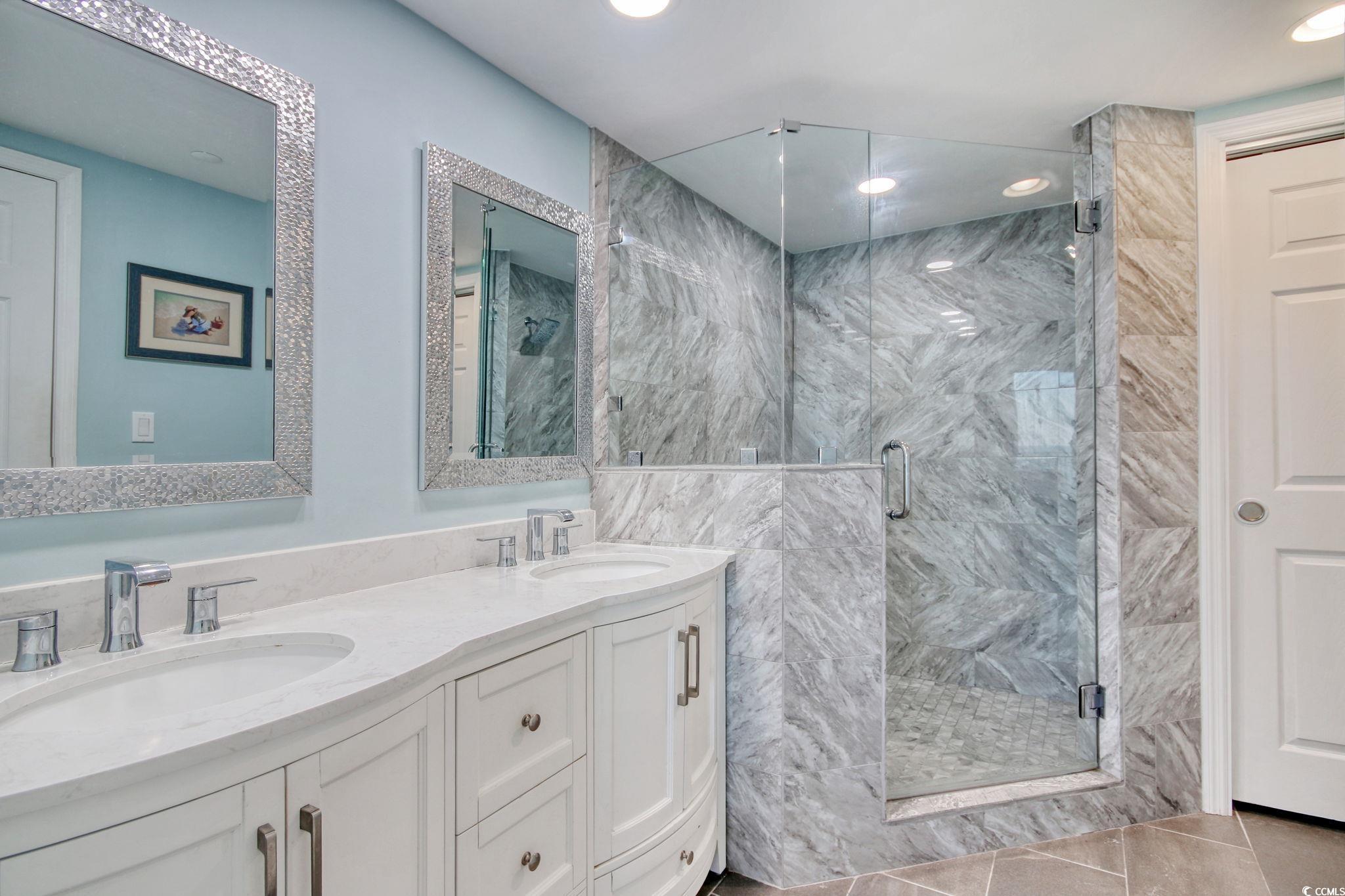 1990 N Waccamaw Dr. Unit: #1006