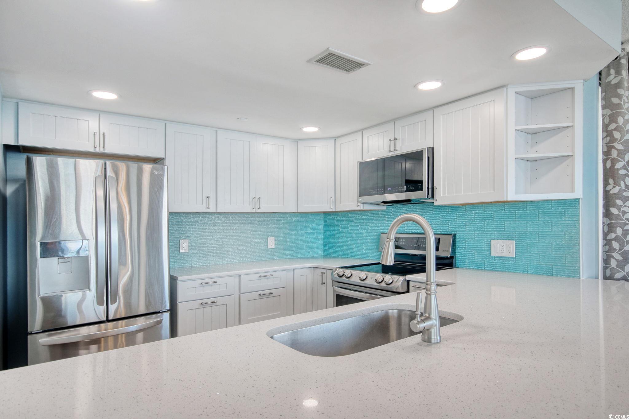1990 N Waccamaw Dr. Unit: #1006