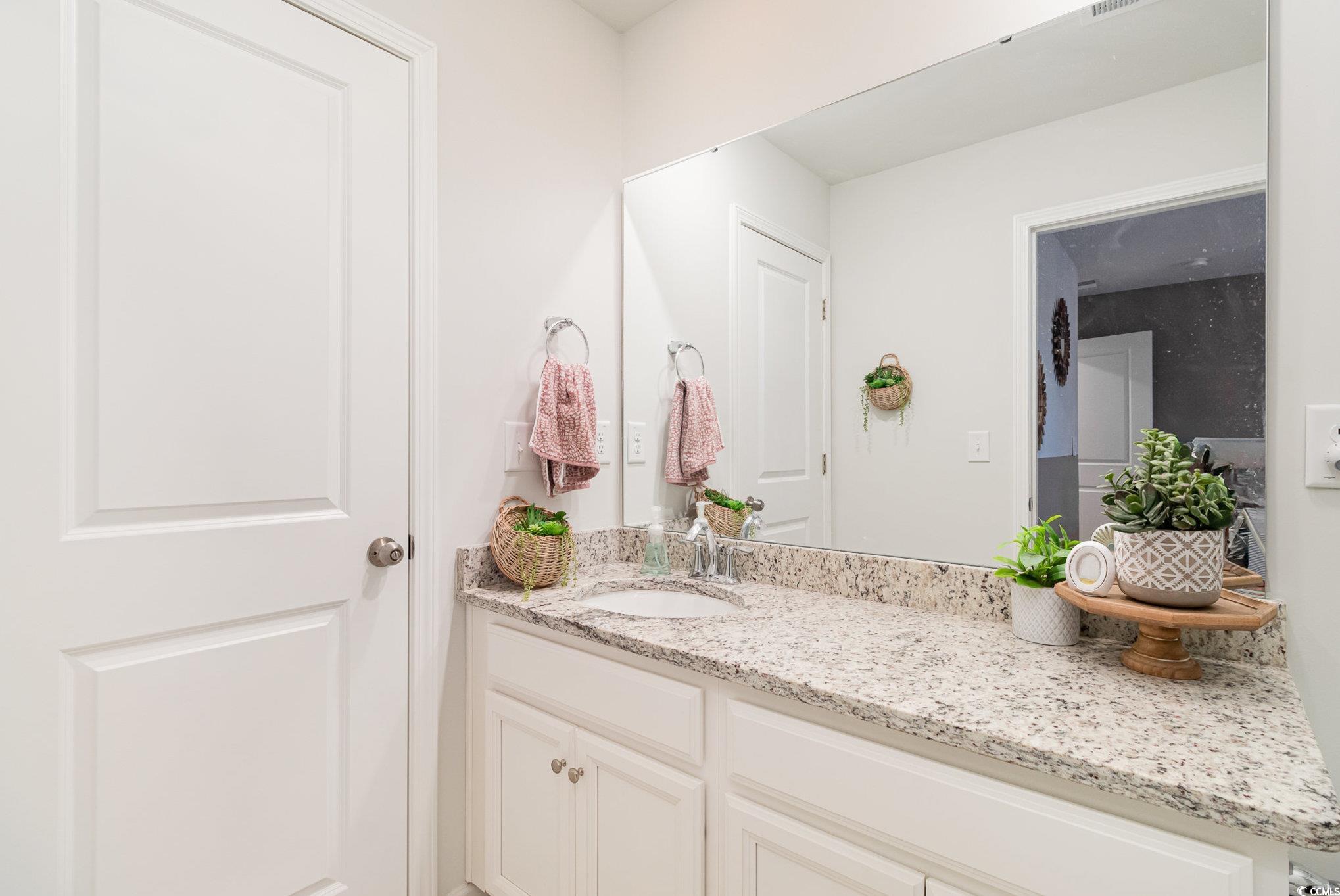 985 Mourning Dove Dr.