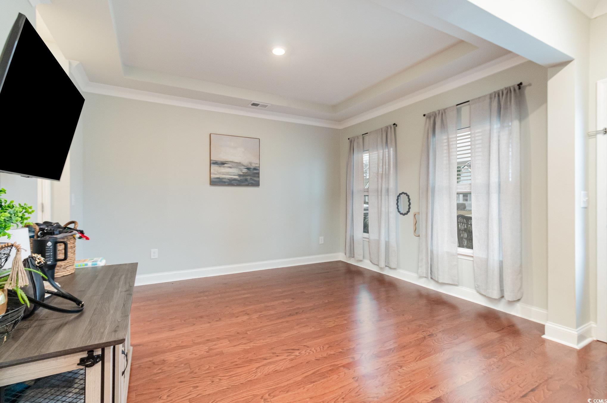 985 Mourning Dove Dr.