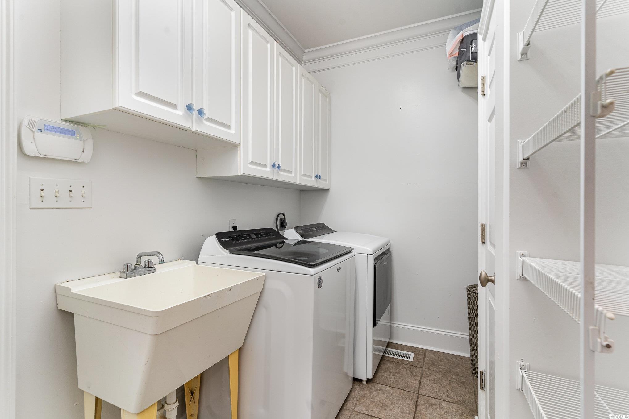 898 Bluffview Dr.