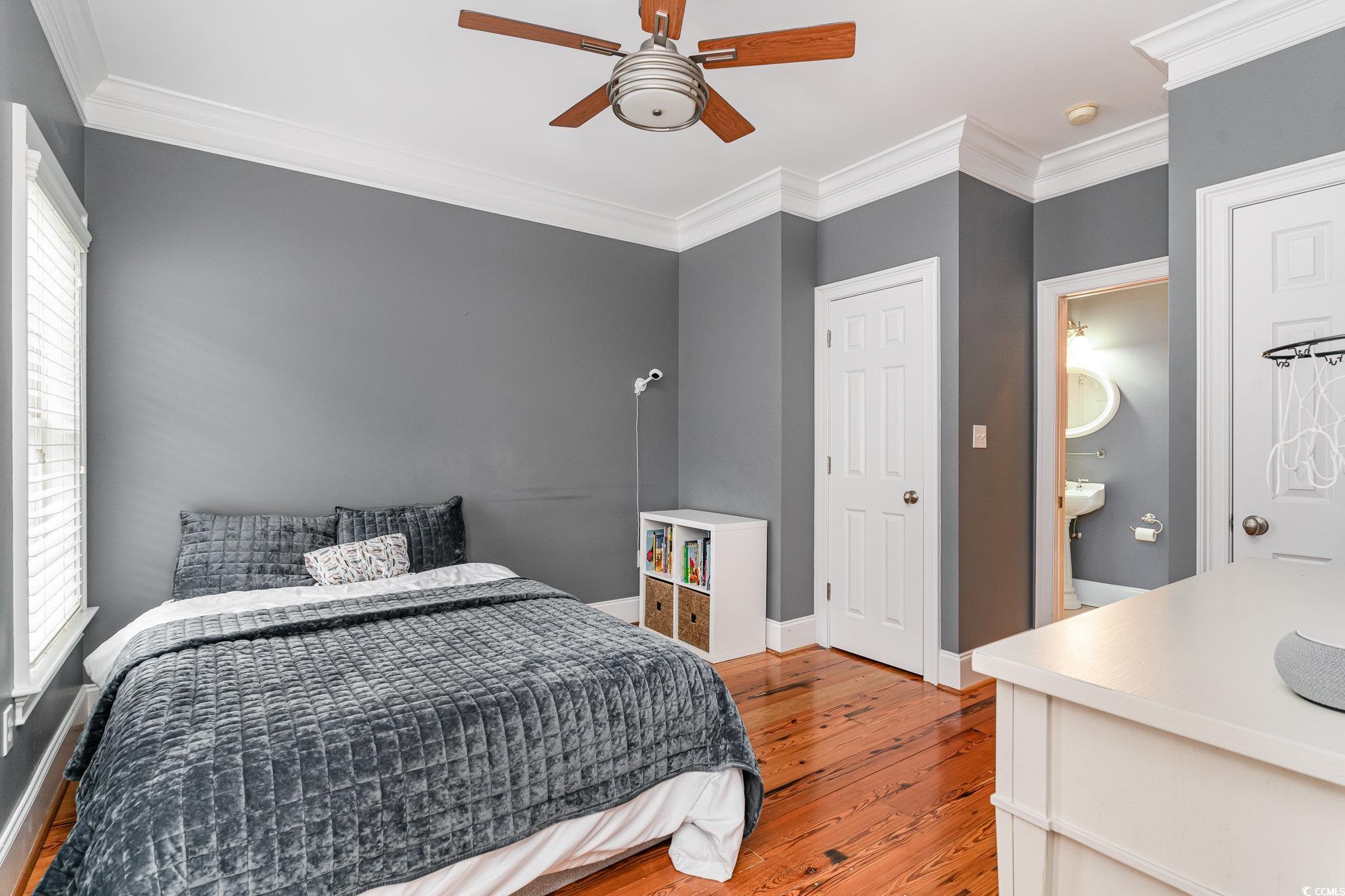 898 Bluffview Dr.