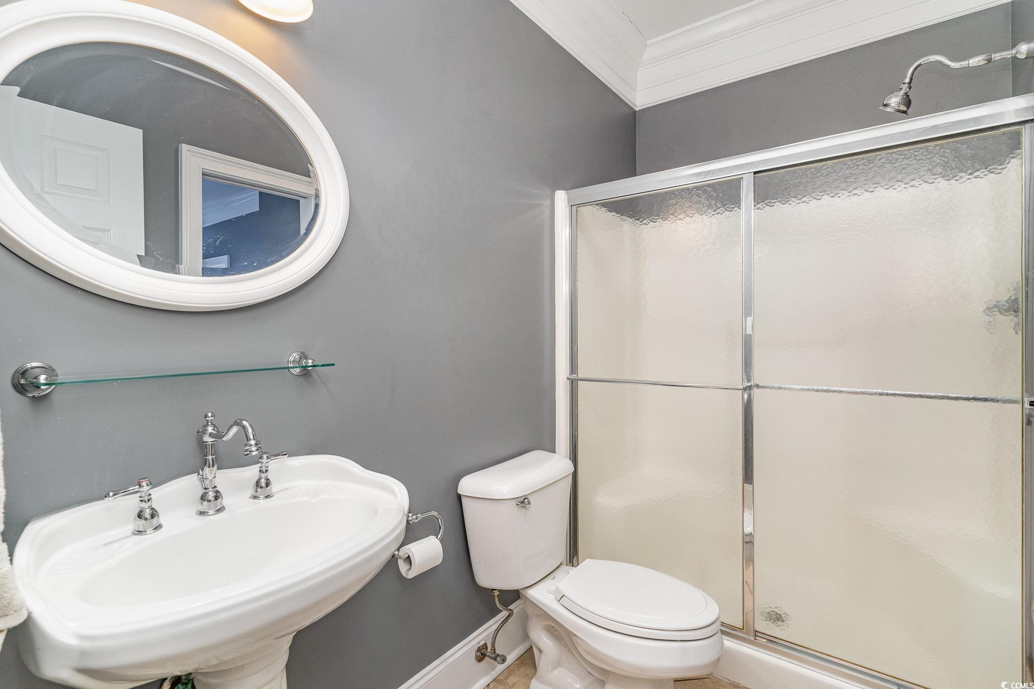 898 Bluffview Dr.
