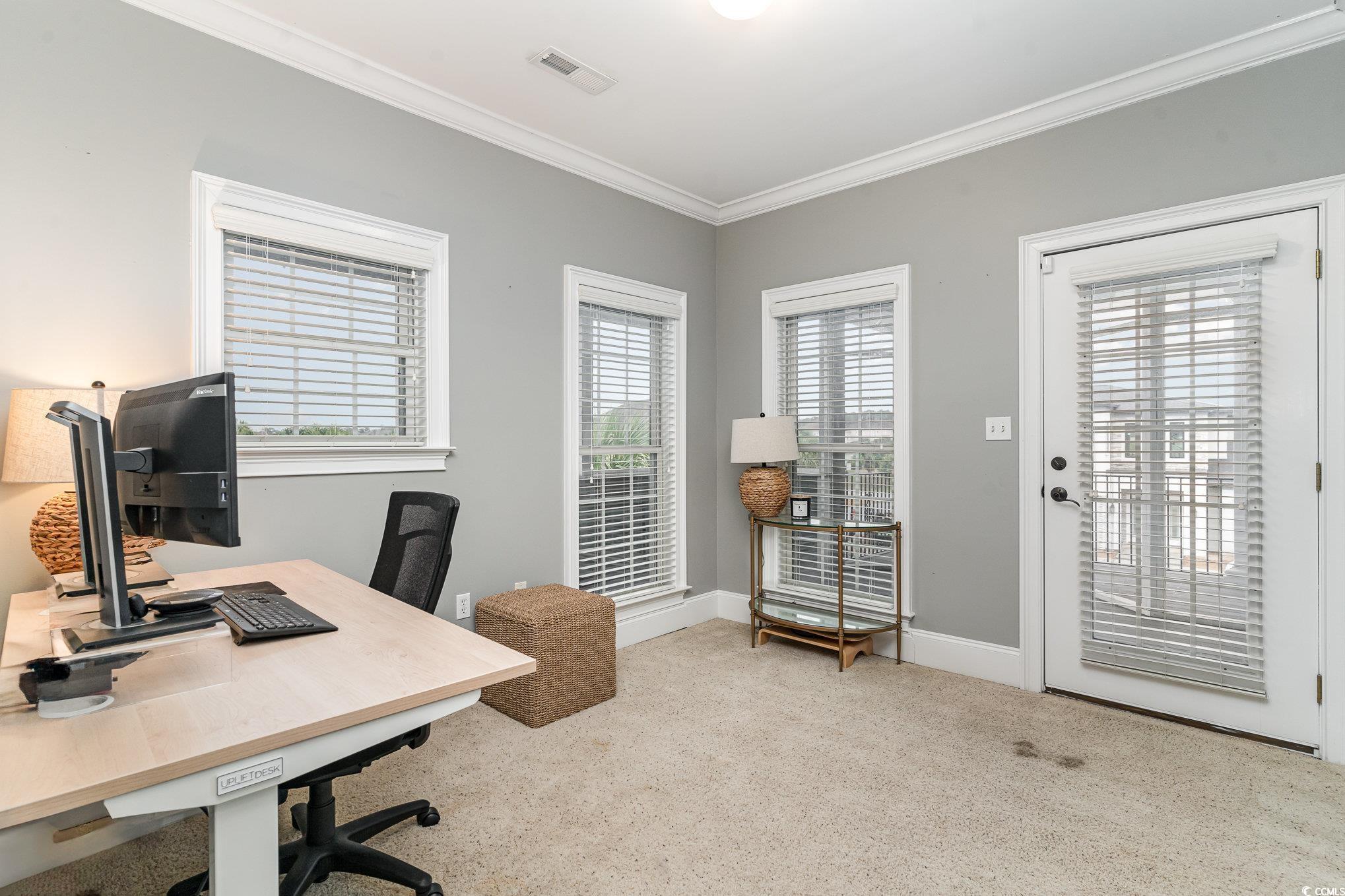 898 Bluffview Dr.